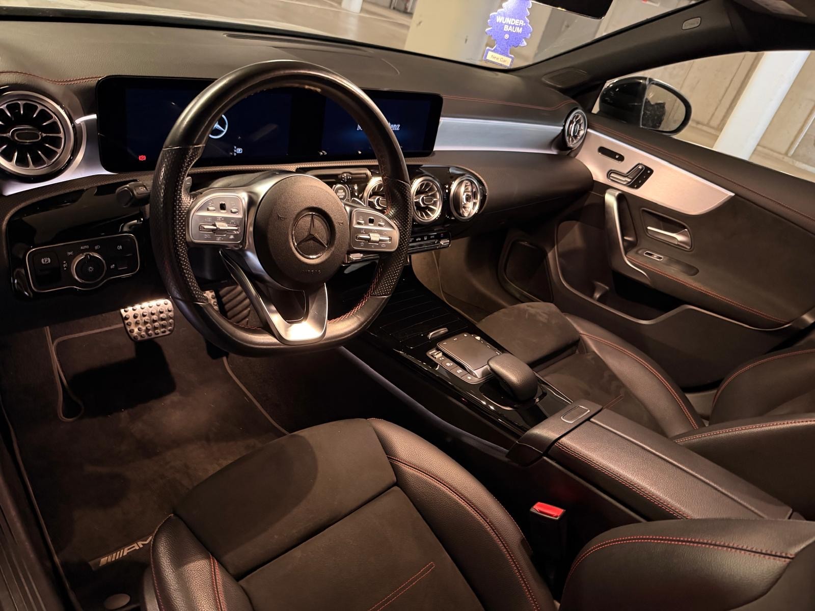 MERCEDES-BENZ CLA 220 d AMG Line 4matic-image-3
