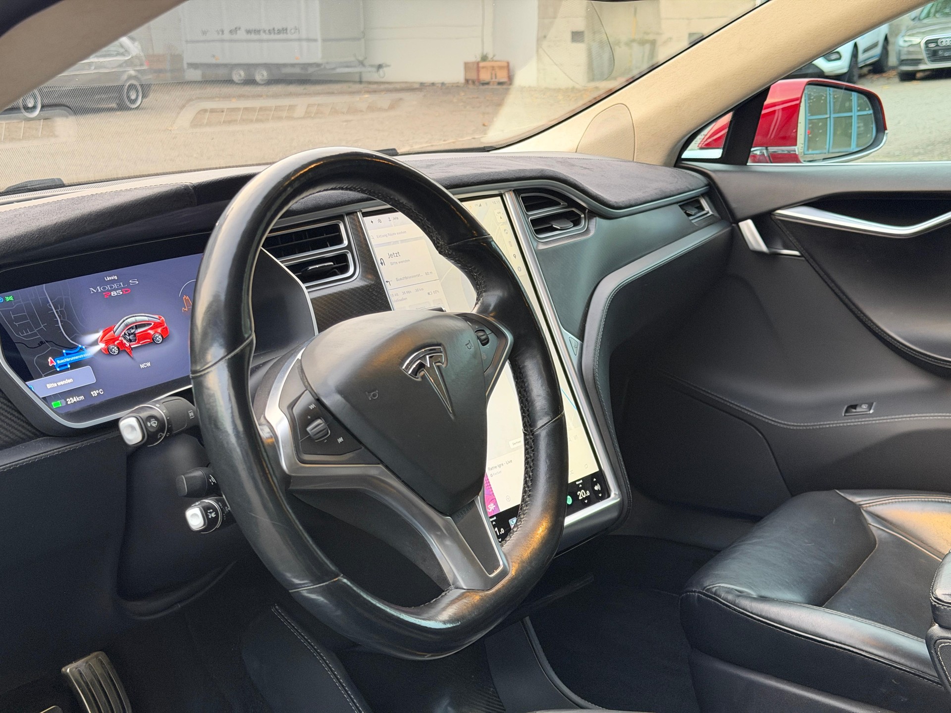TESLA Model S 85 D Performance-image-8