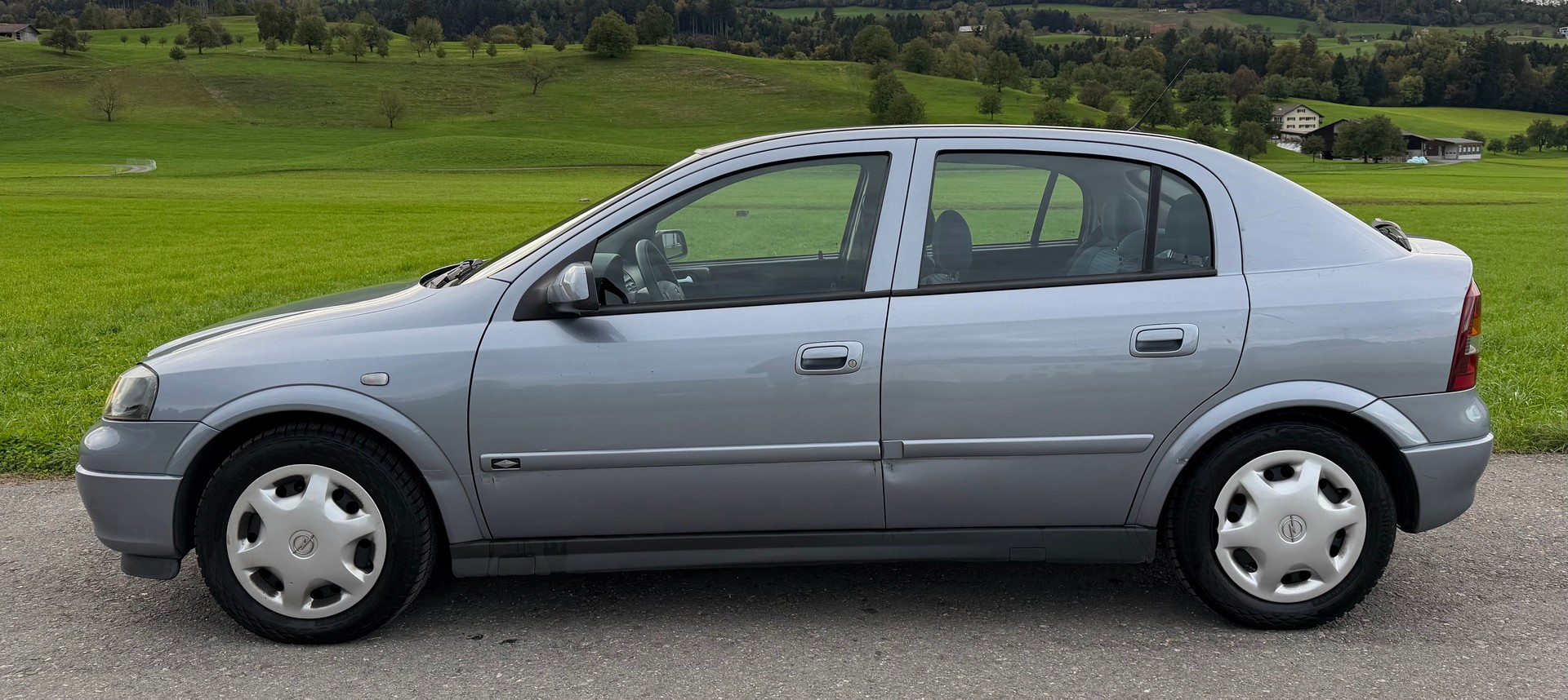 OPEL Astra 1.8i 16V Elegance Automatik-image-2
