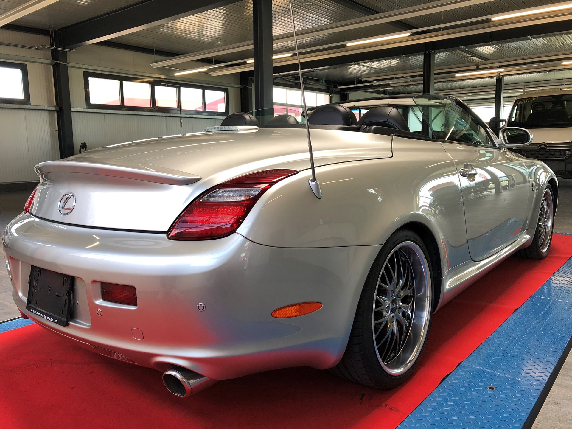 LEXUS SC 430 Automatic-image-8