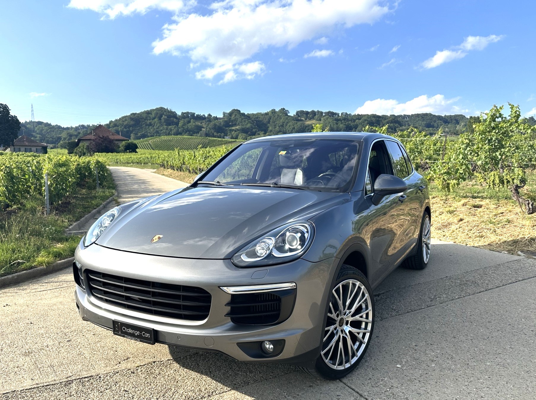 PORSCHE Cayenne S-image-1
