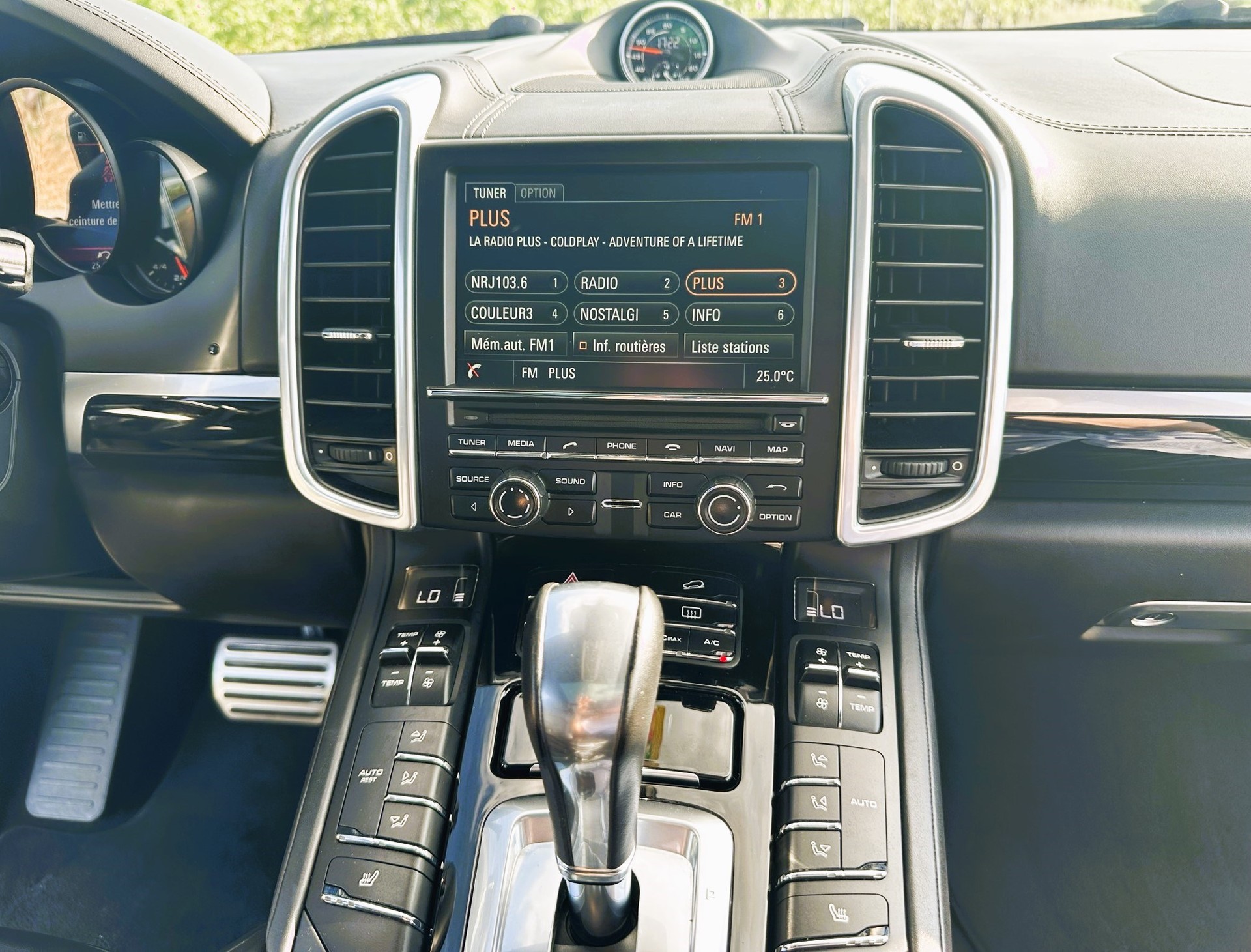 PORSCHE Cayenne S-image-14