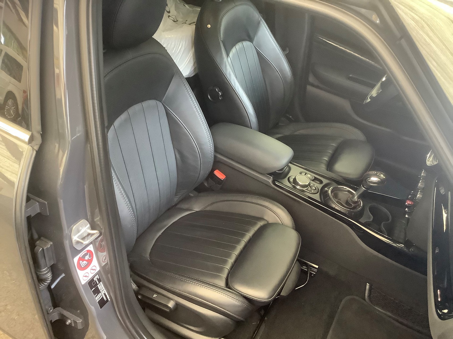 MINI Clubman Cooper John Cooper Works ALL4 Steptronic-image-9