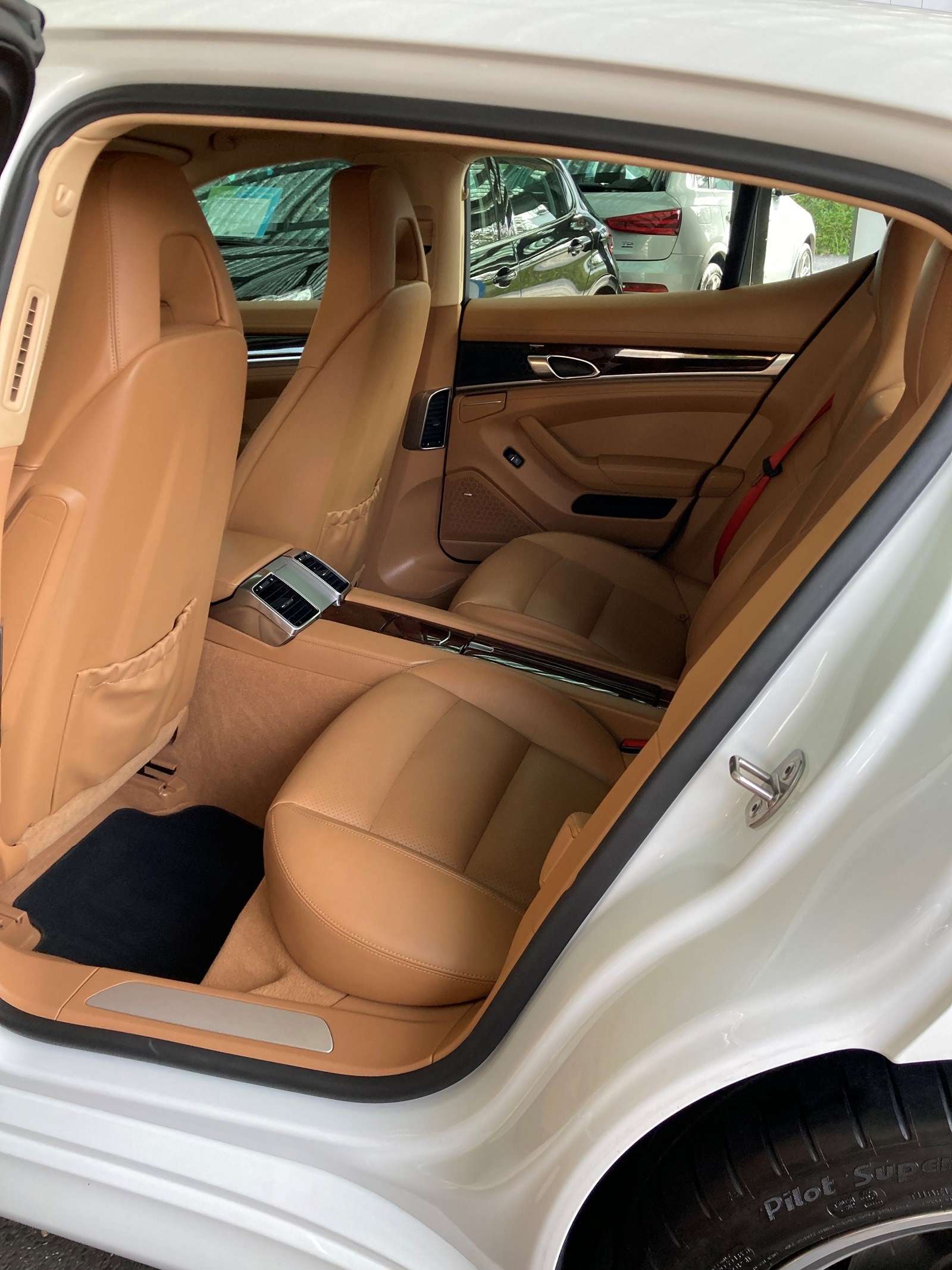 PORSCHE Panamera 4 3.6 PDK-image-9