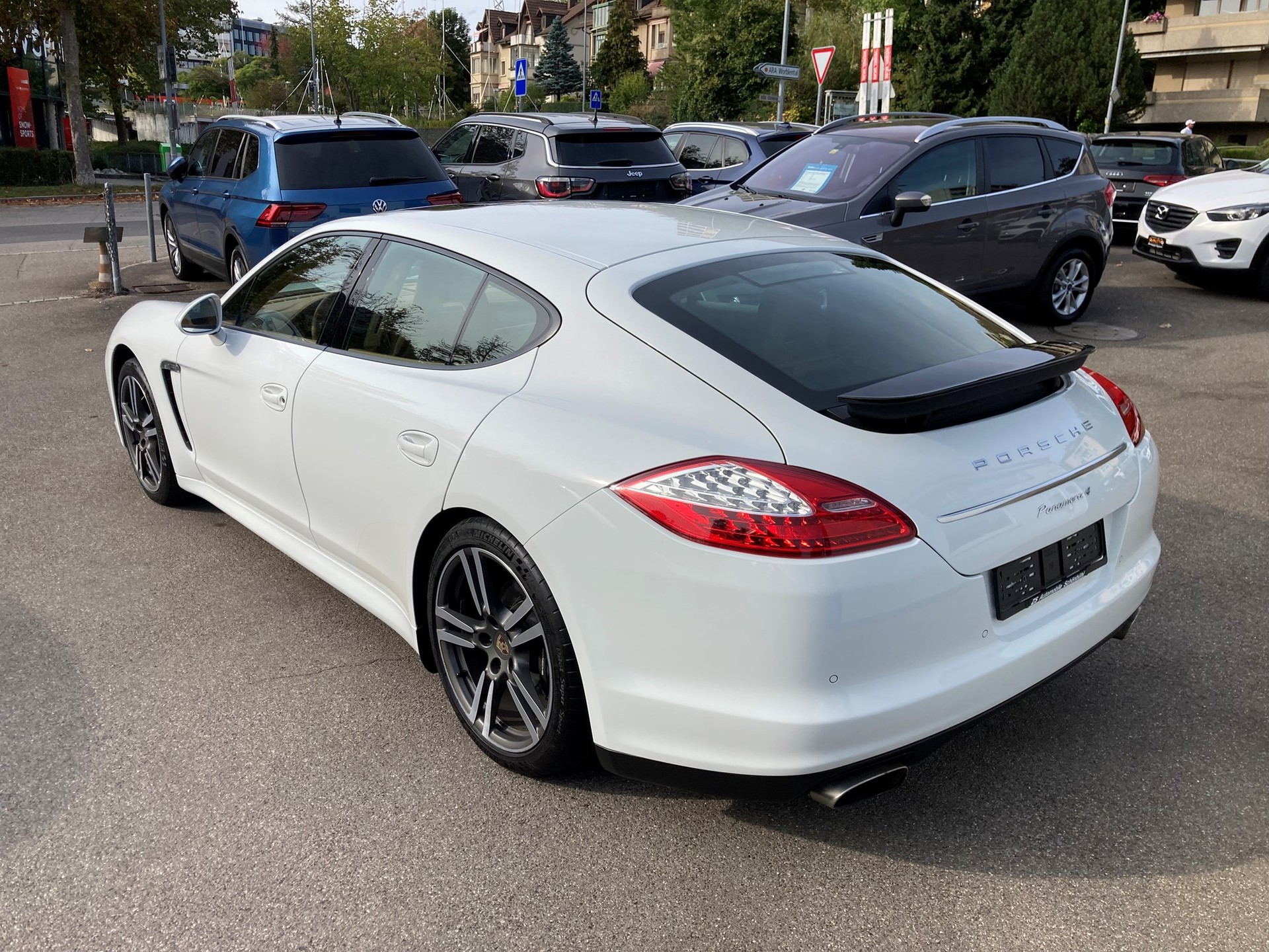 PORSCHE Panamera 4 3.6 PDK-image-2