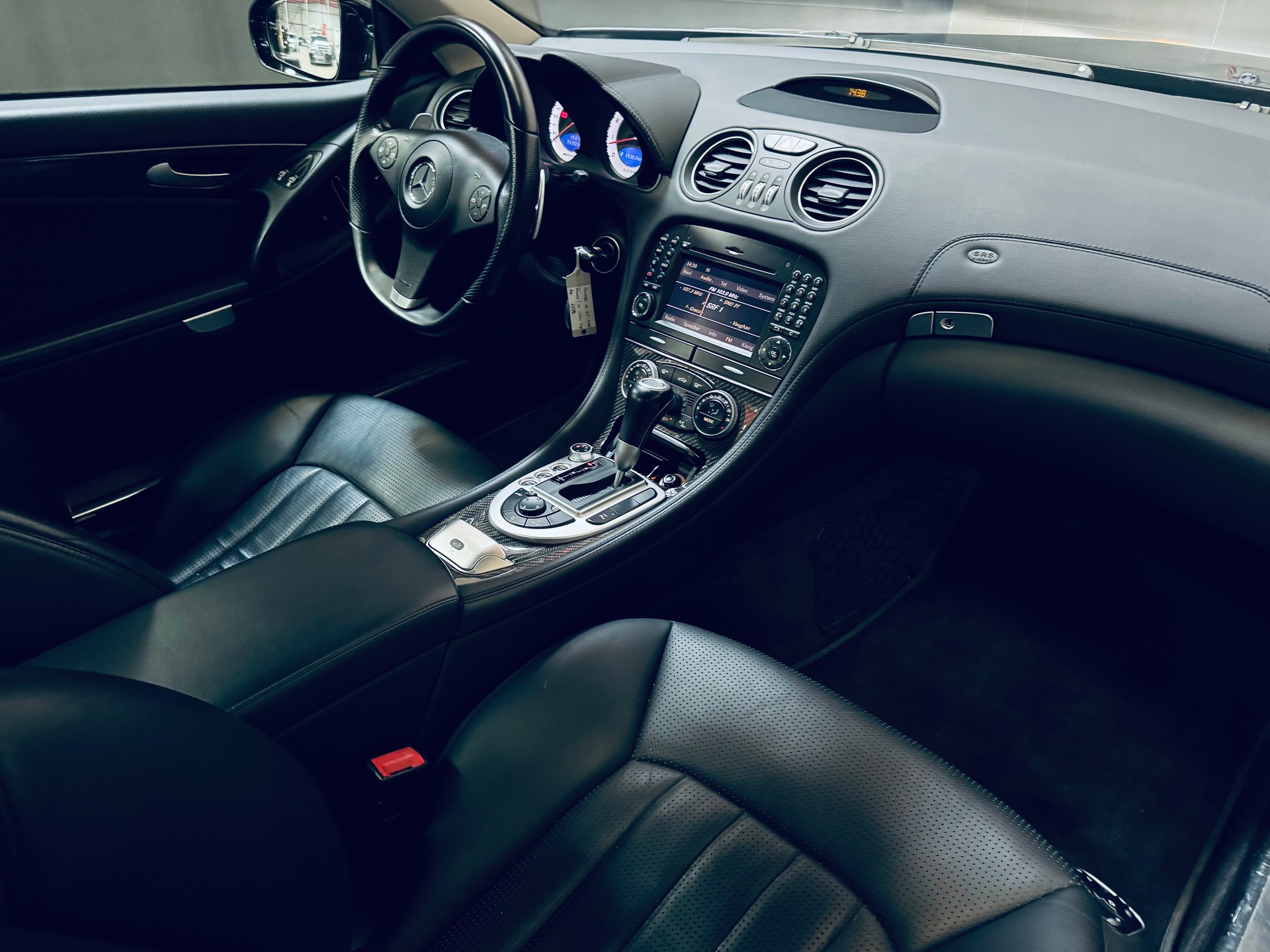 MERCEDES-BENZ SL 63 AMG Speedshift MCT-image-15