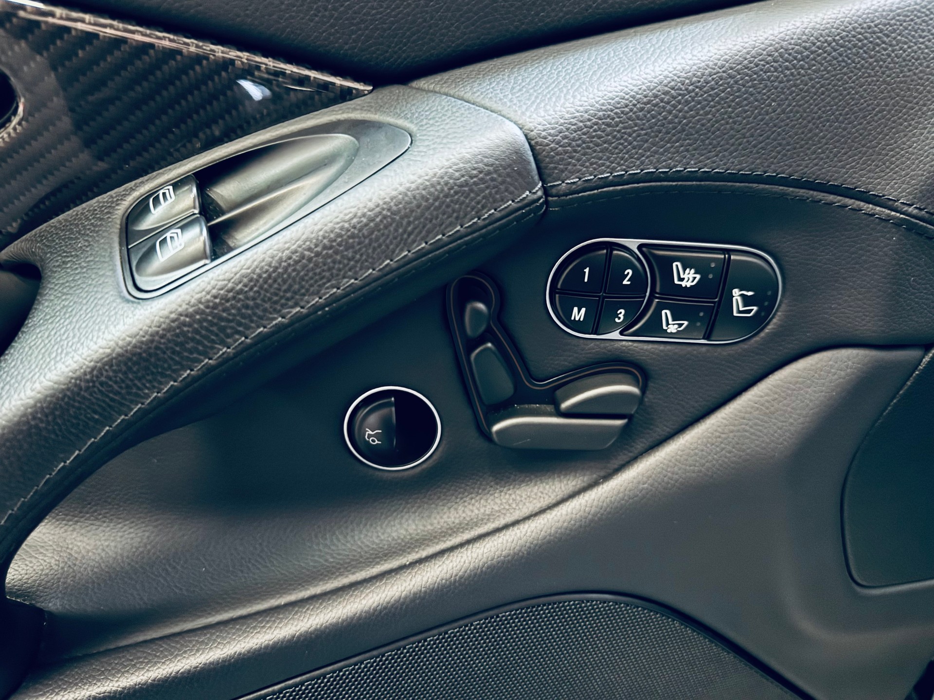 MERCEDES-BENZ SL 63 AMG Speedshift MCT-image-18