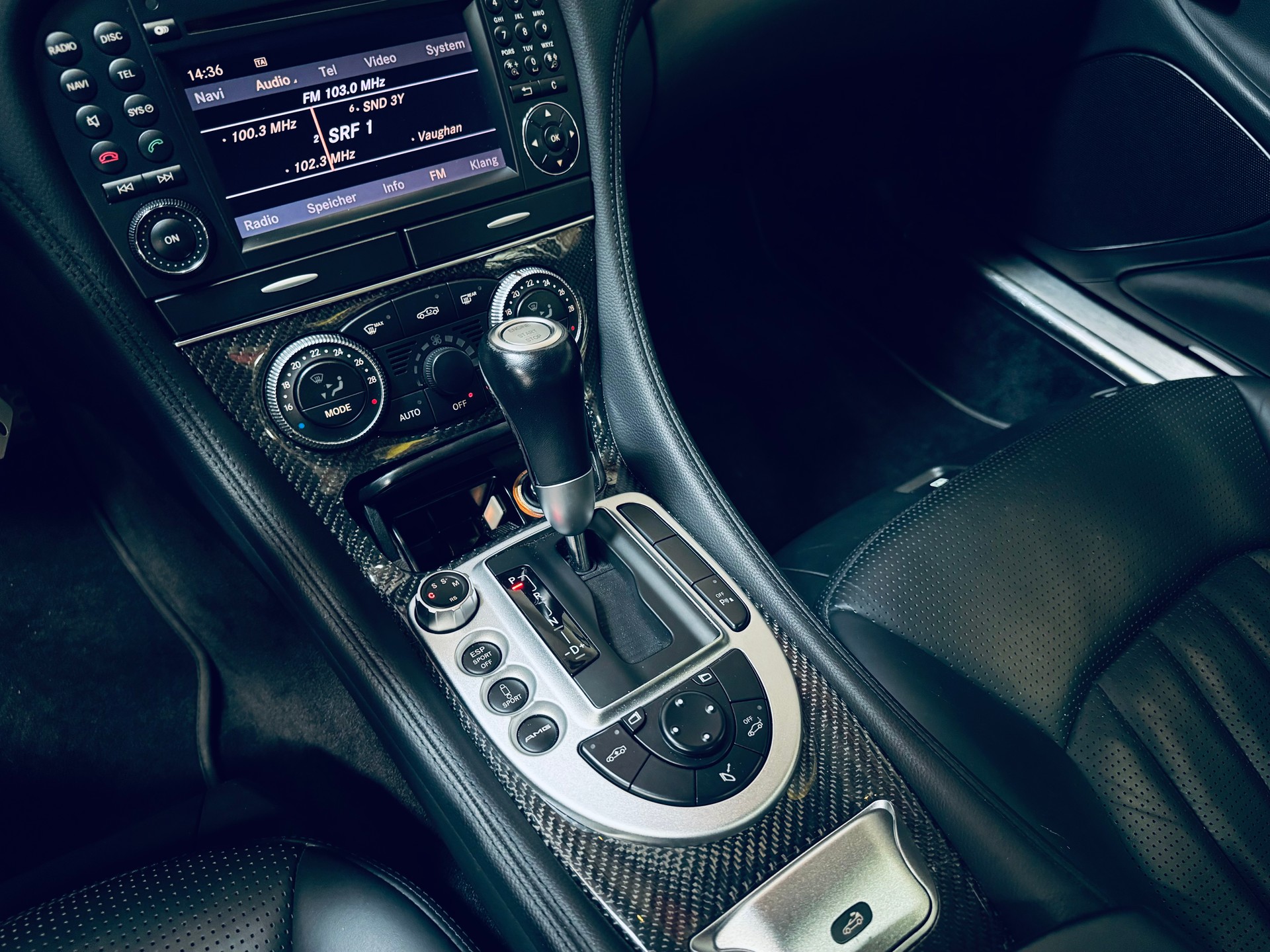 MERCEDES-BENZ SL 63 AMG Speedshift MCT-image-19