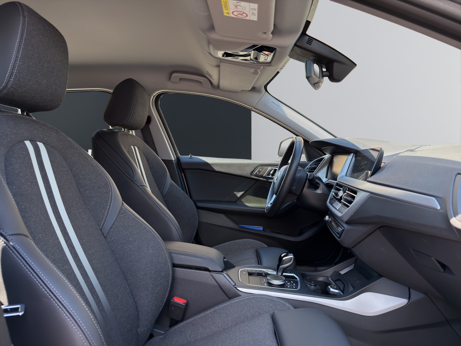 BMW 120d xDrive-image-13