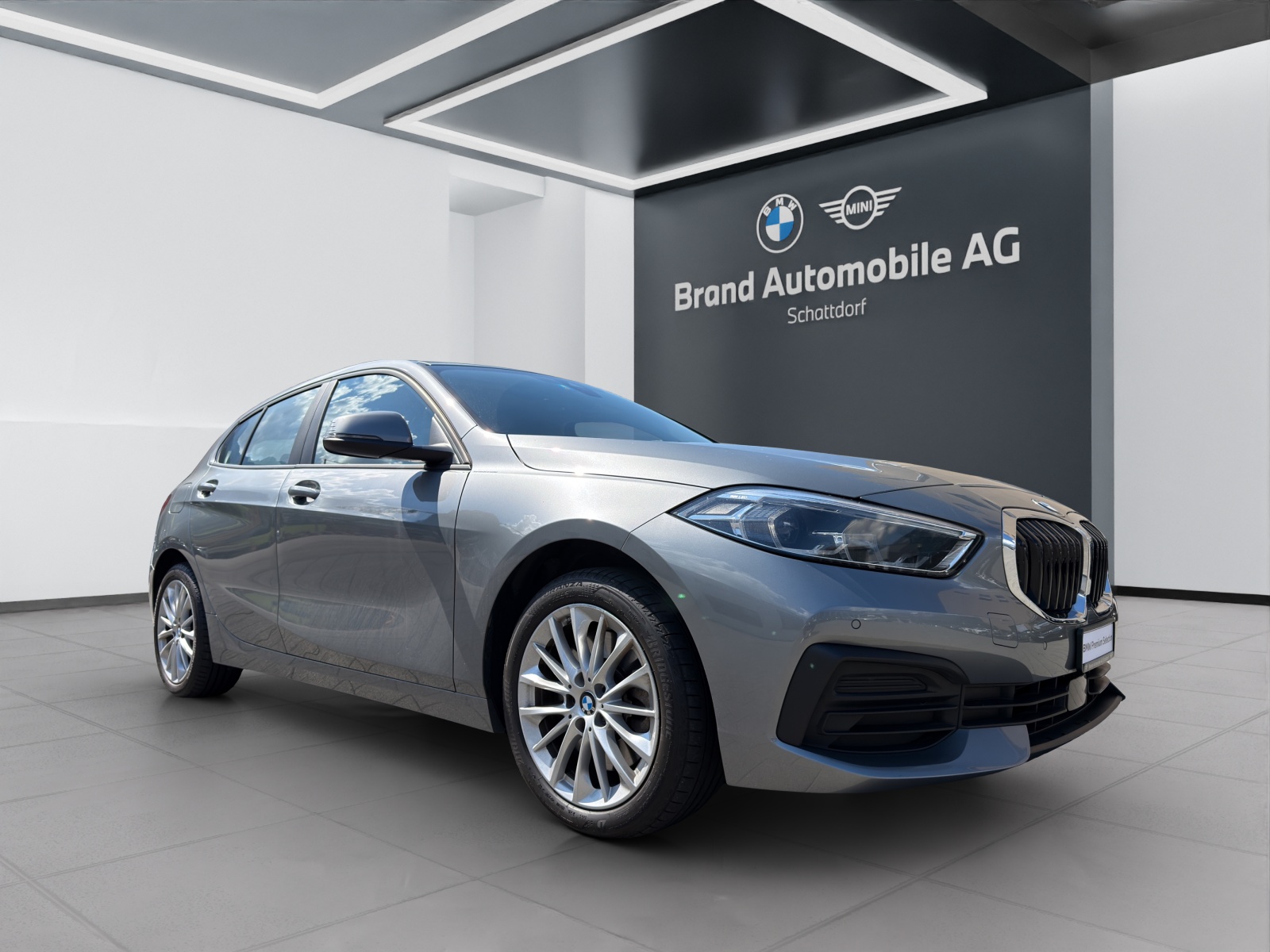 BMW 120d xDrive-image-6