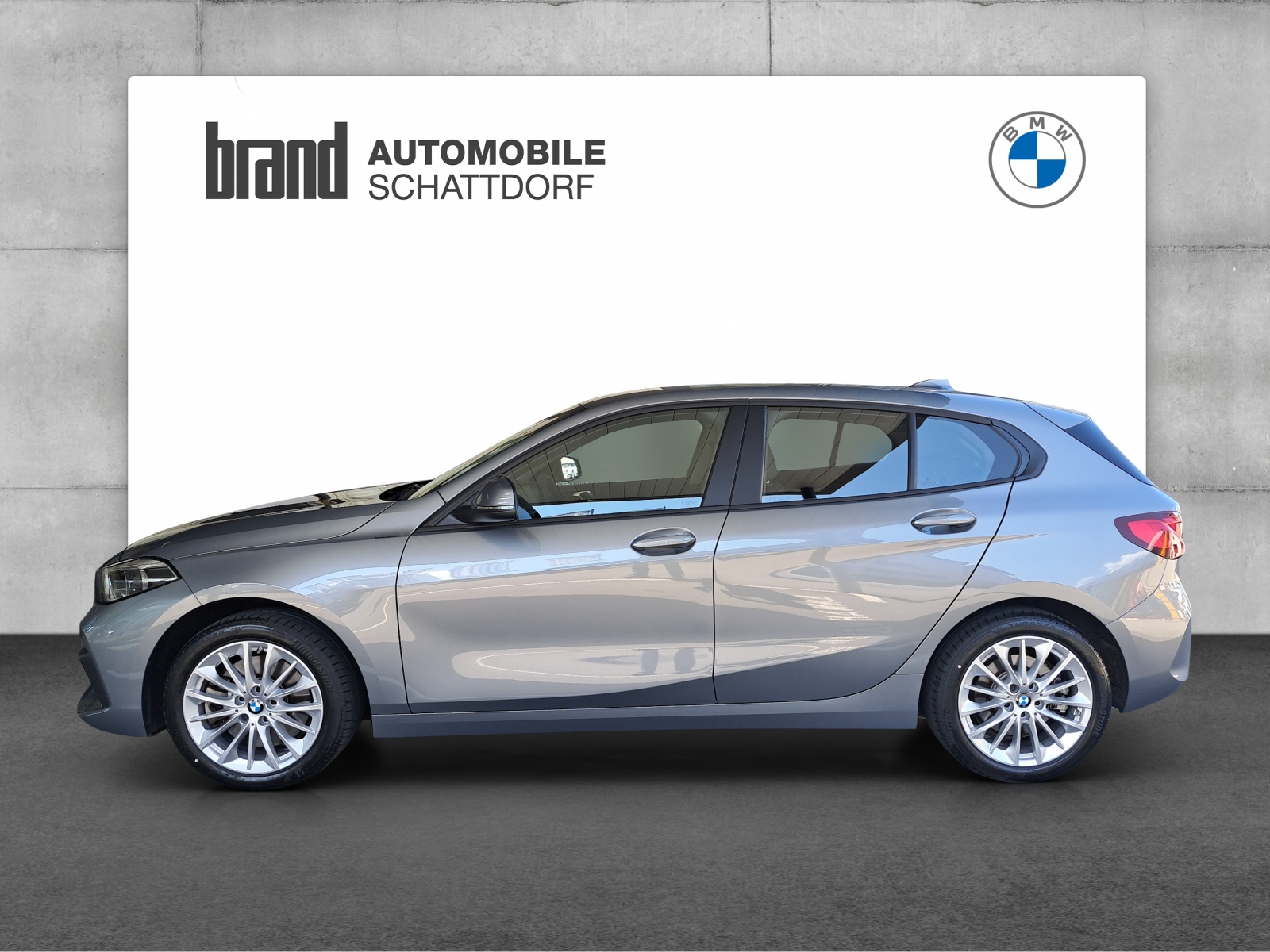 BMW 120d xDrive-image-2