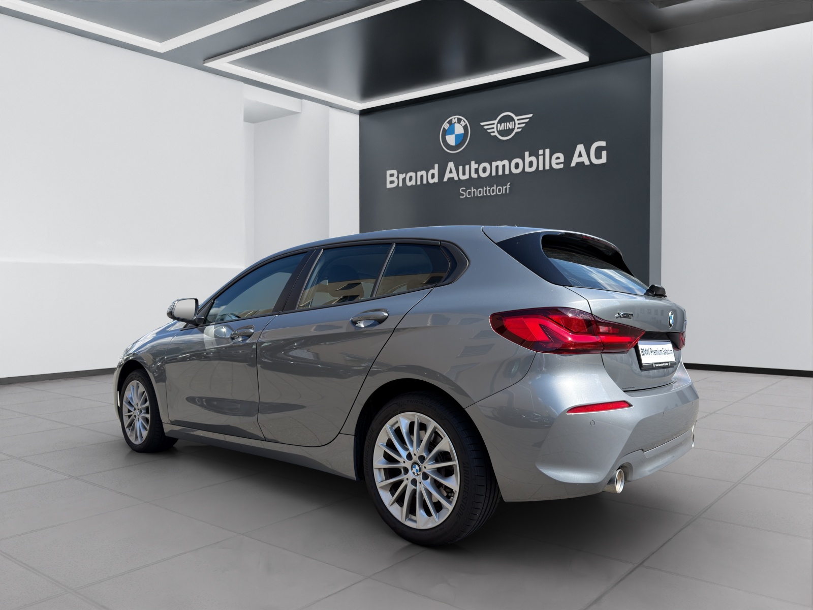 BMW 120d xDrive-image-2