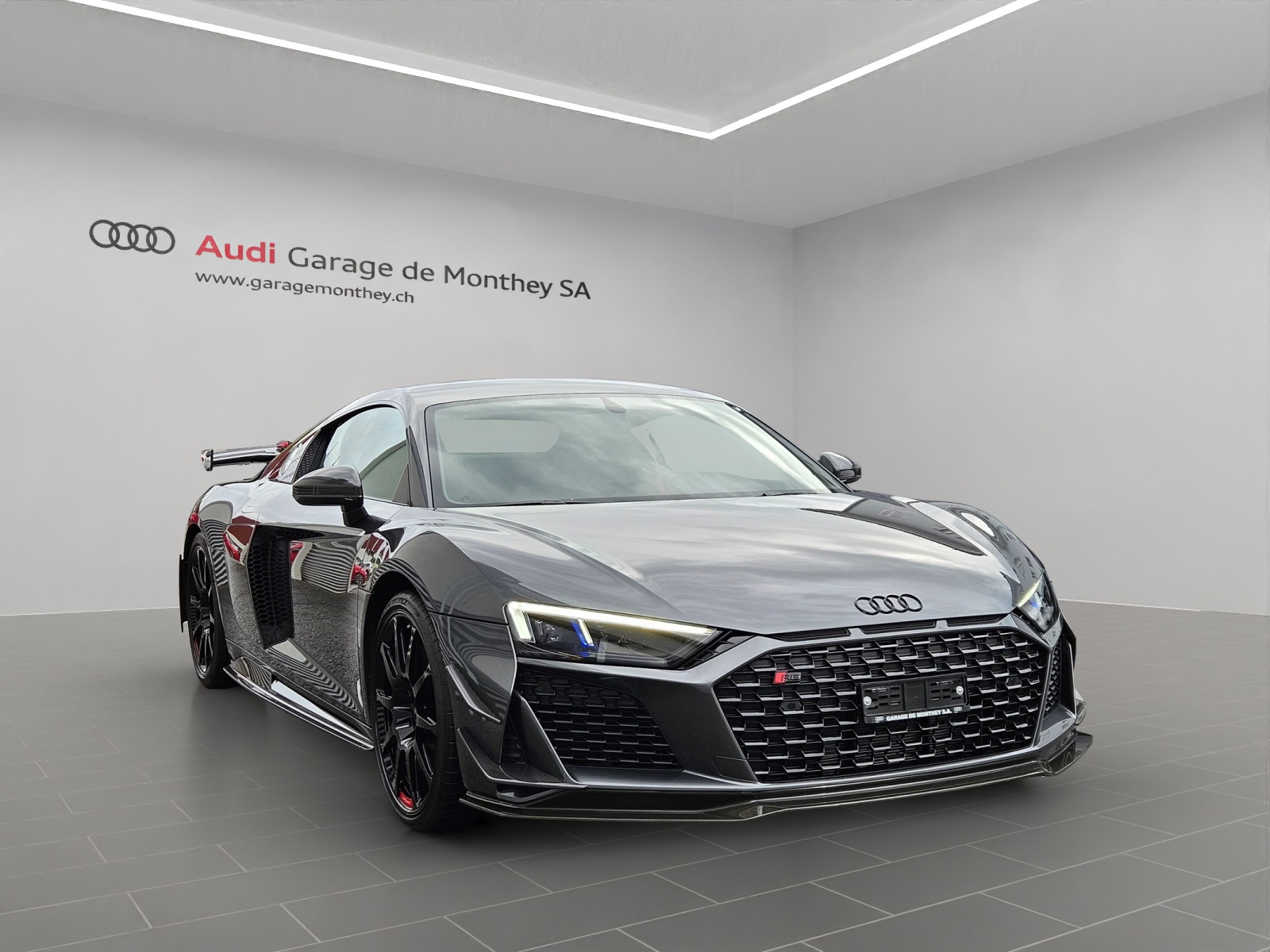 AUDI R8 Coupé GT RWD S-Tronic-image-3