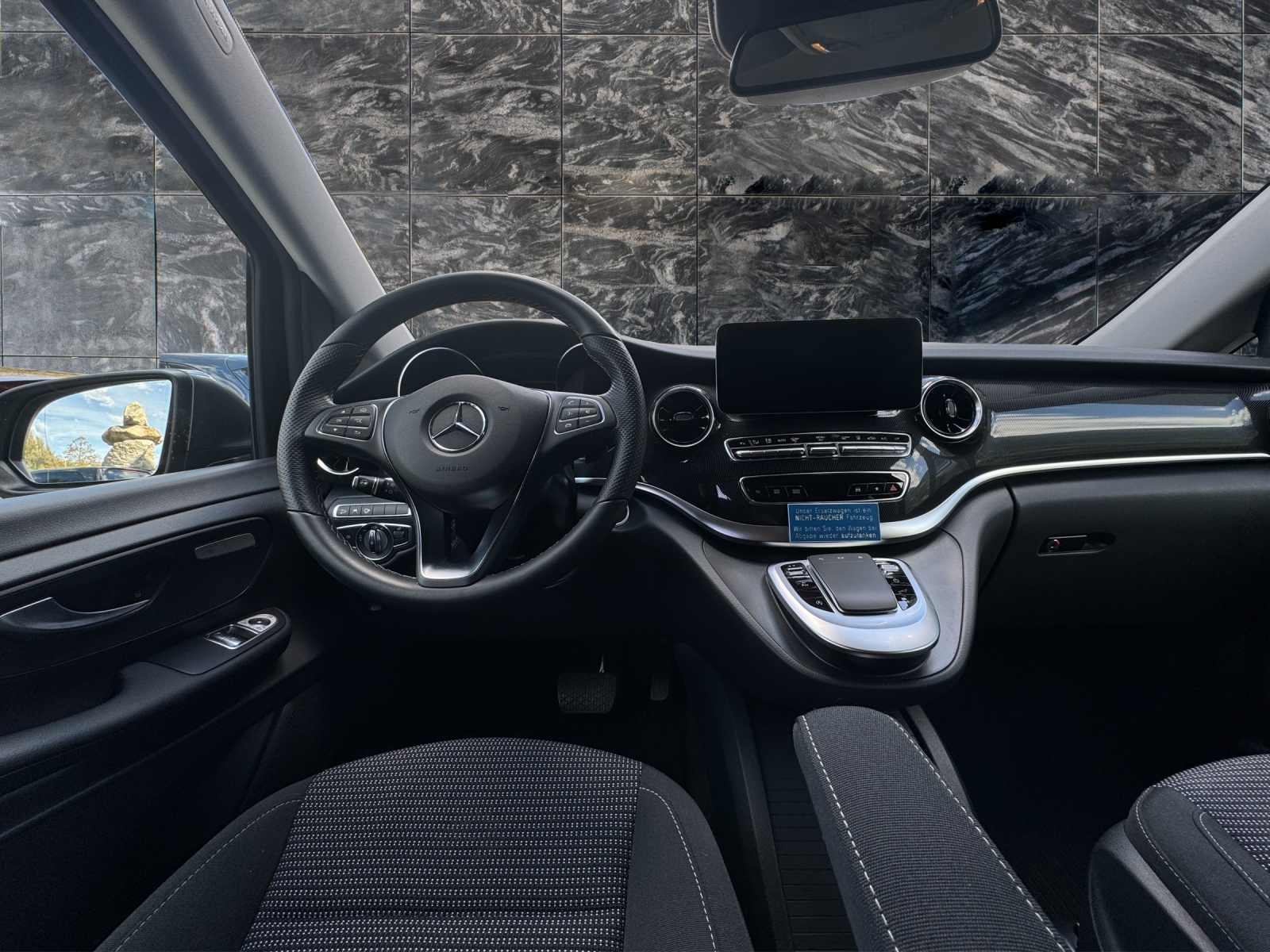 MERCEDES-BENZ V 300 d lang 4Matic 9G-Tronic-image-11