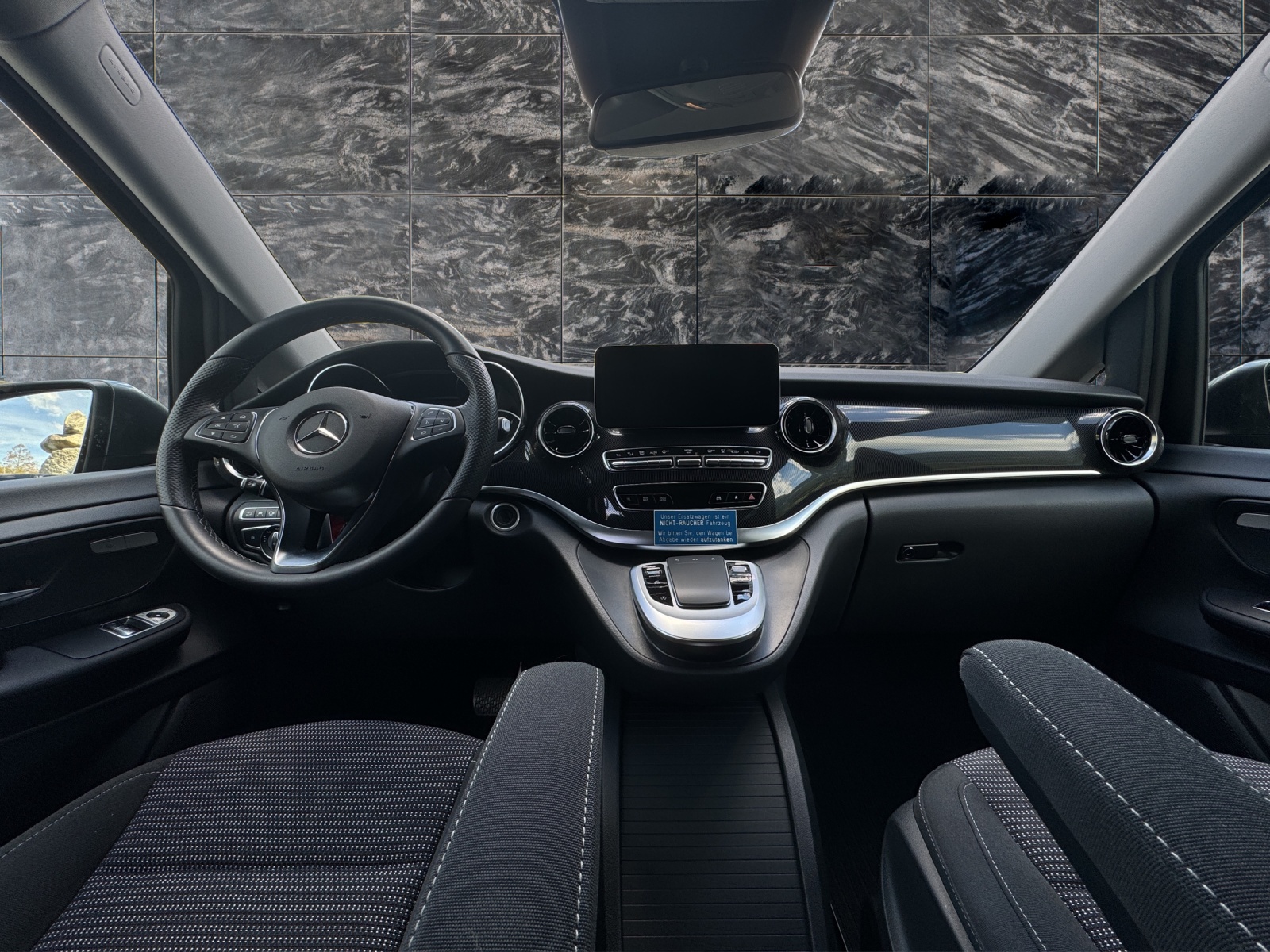 MERCEDES-BENZ V 300 d lang 4Matic 9G-Tronic-image-10