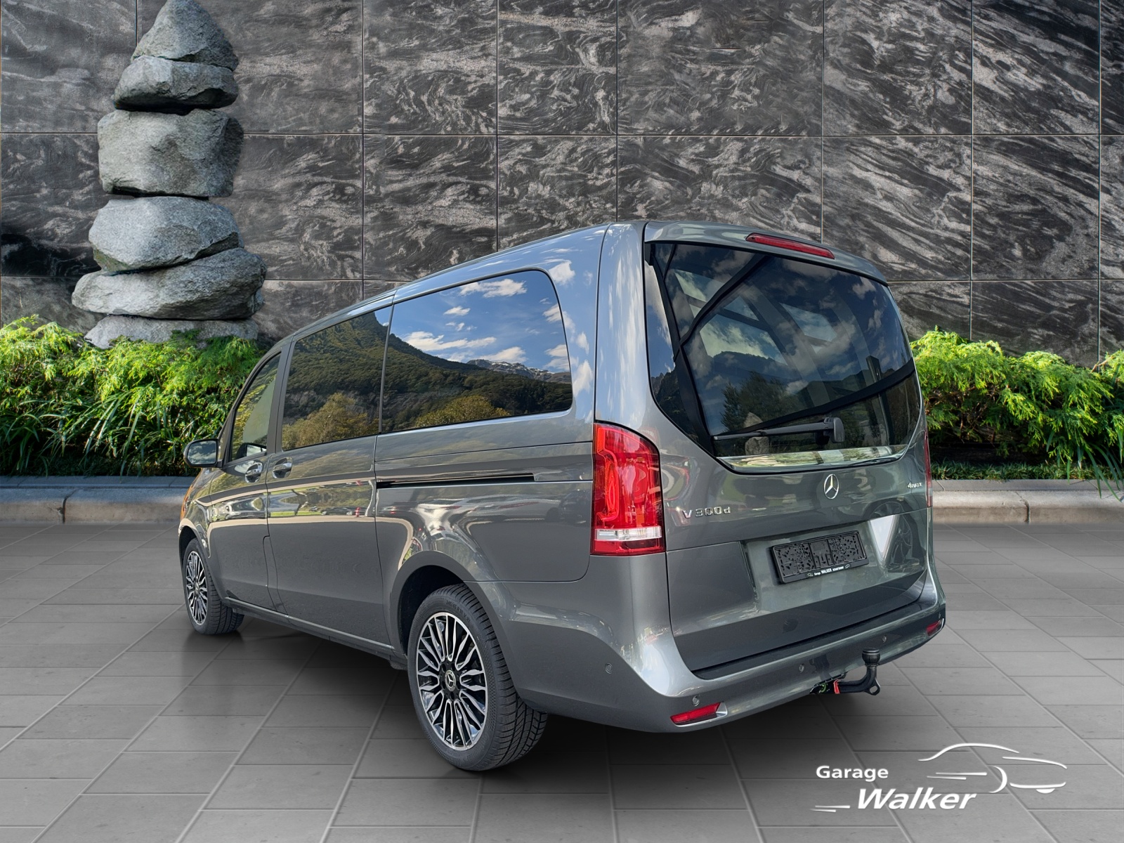 MERCEDES-BENZ V 300 d lang 4Matic 9G-Tronic-image-2