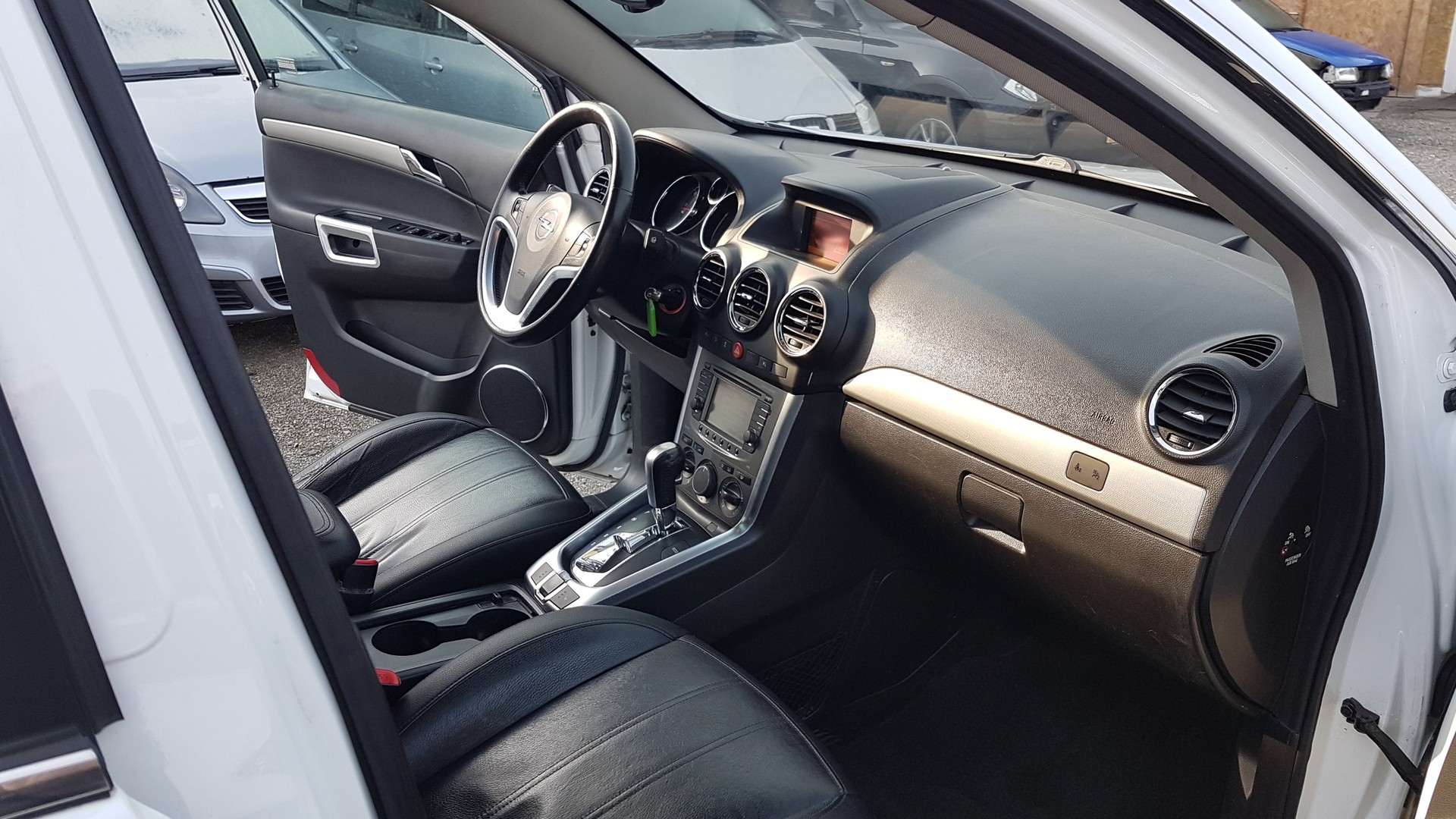 OPEL Antara 2.2 CDTi Cosmo 4WD Automatic-image-1