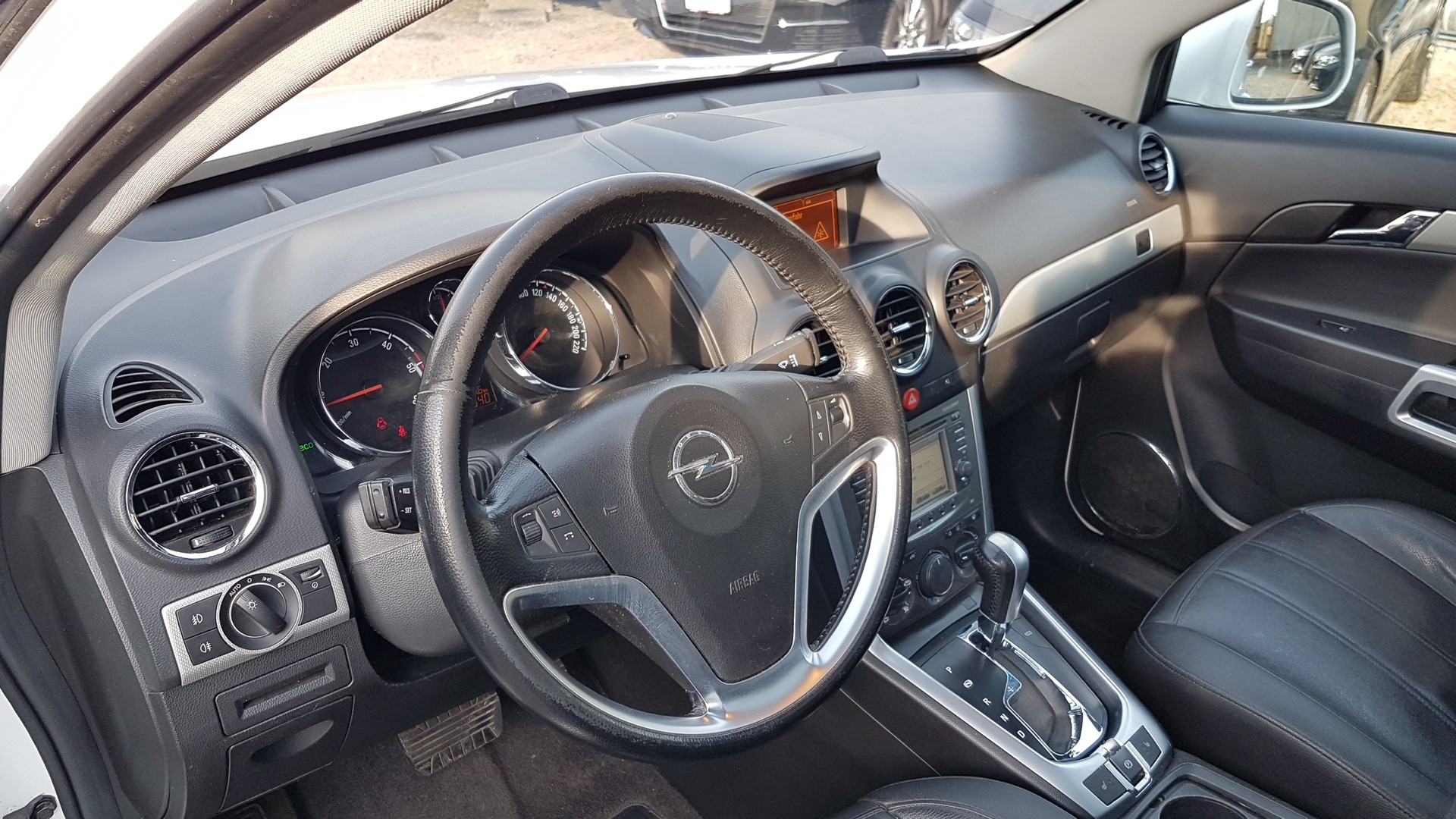 OPEL Antara 2.2 CDTi Cosmo 4WD Automatic-image-7