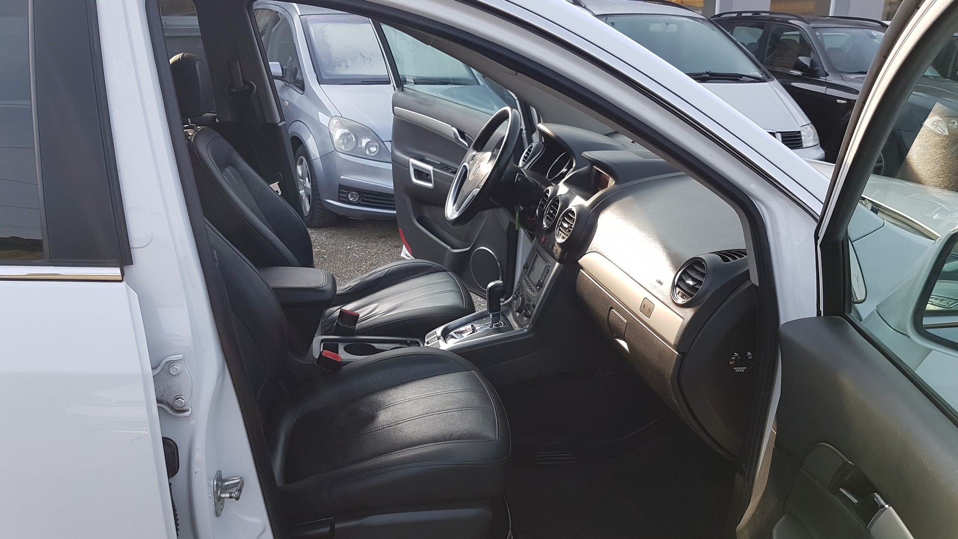 OPEL Antara 2.2 CDTi Cosmo 4WD Automatic-image-3