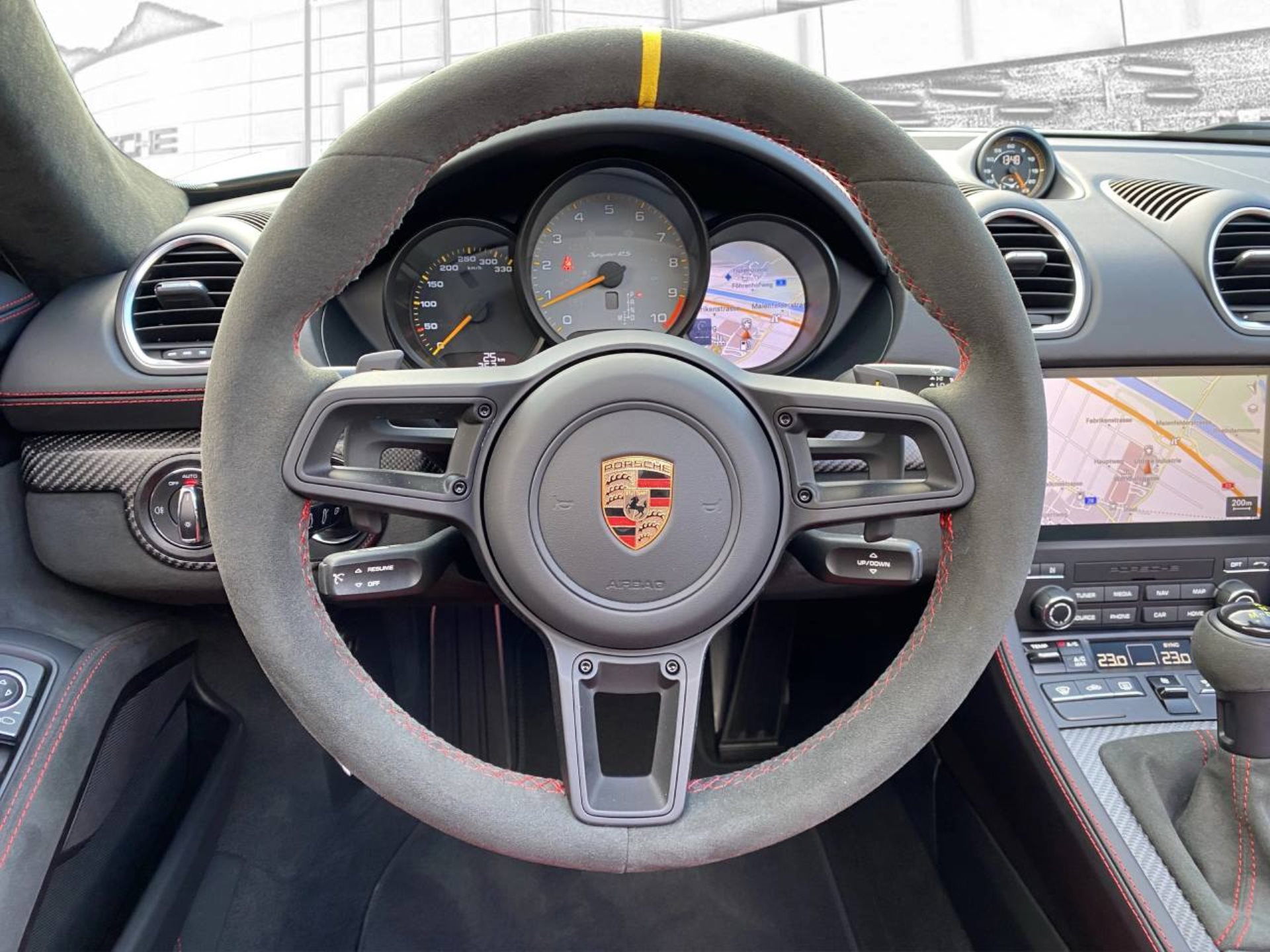 PORSCHE 718 Spyder RS-image-11