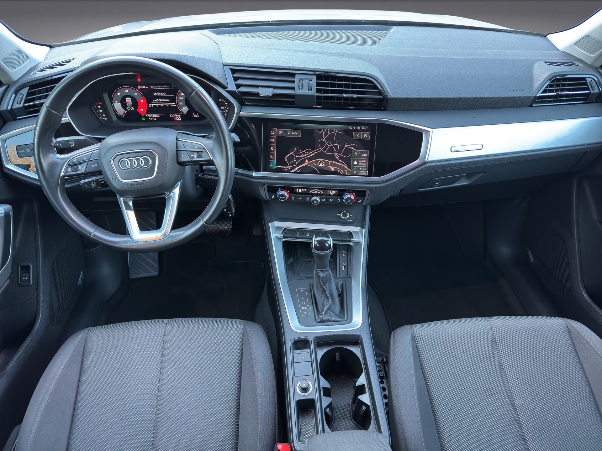 AUDI Q3 35 TDI advanced S-tronic-image-9
