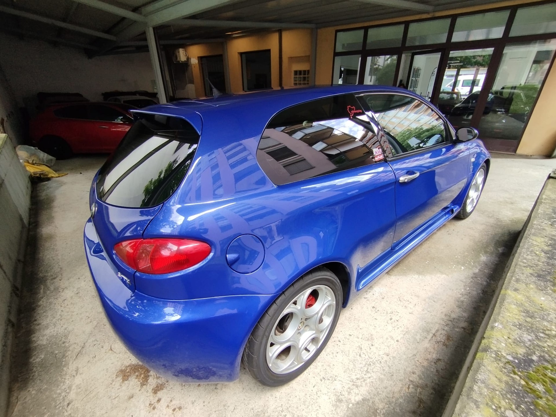 ALFA ROMEO 147 3.2 GTA-image-4