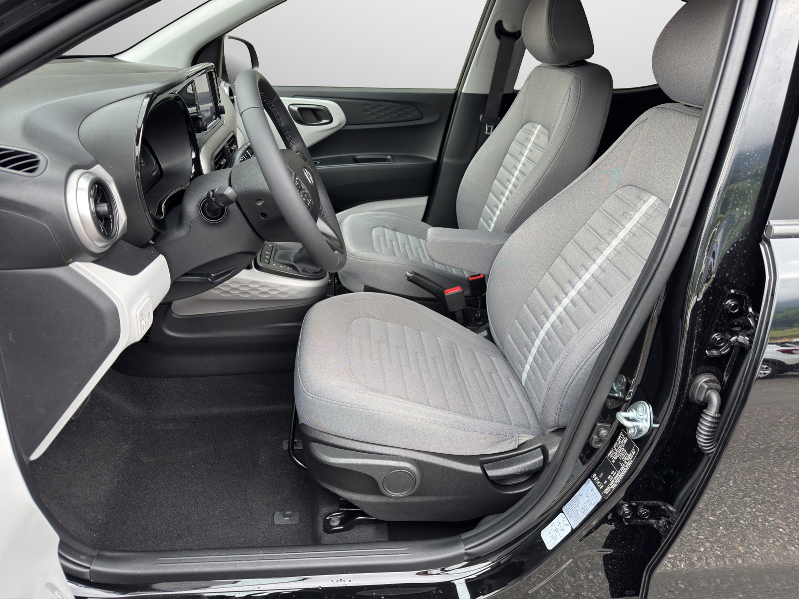 HYUNDAI i10 1.2 Vertex-image-4