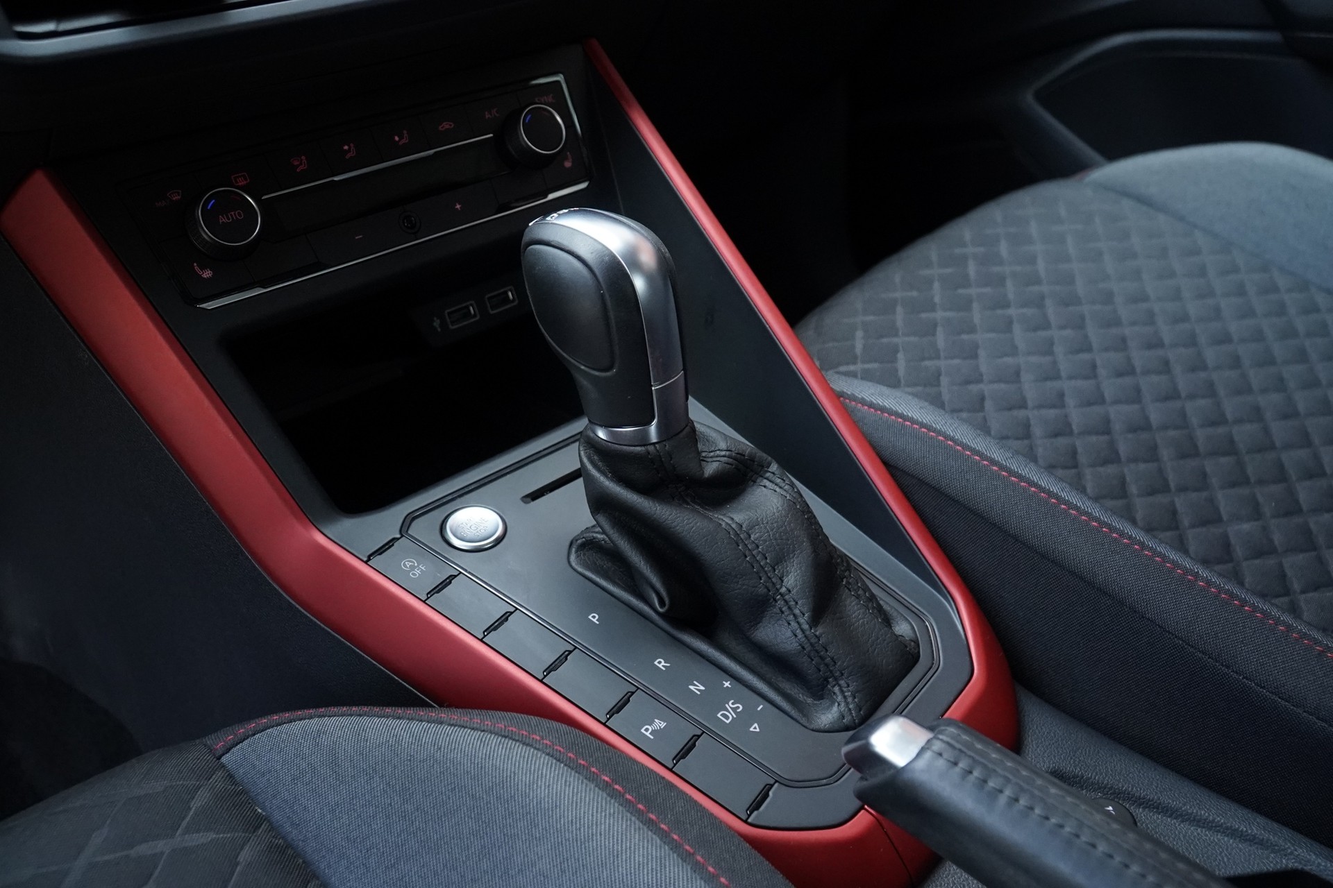 VW Polo 1.0 TSI BMT Comfortline Join DSG-image-9
