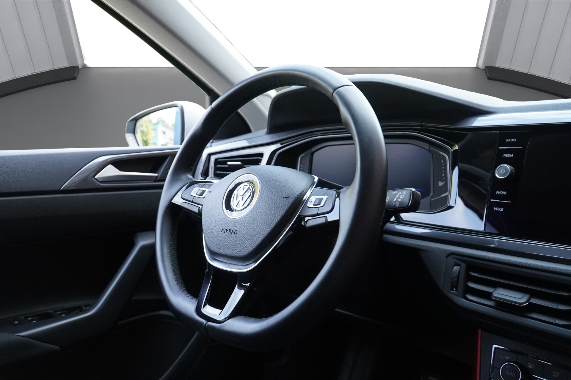 VW Polo 1.0 TSI BMT Comfortline Join DSG-image-13