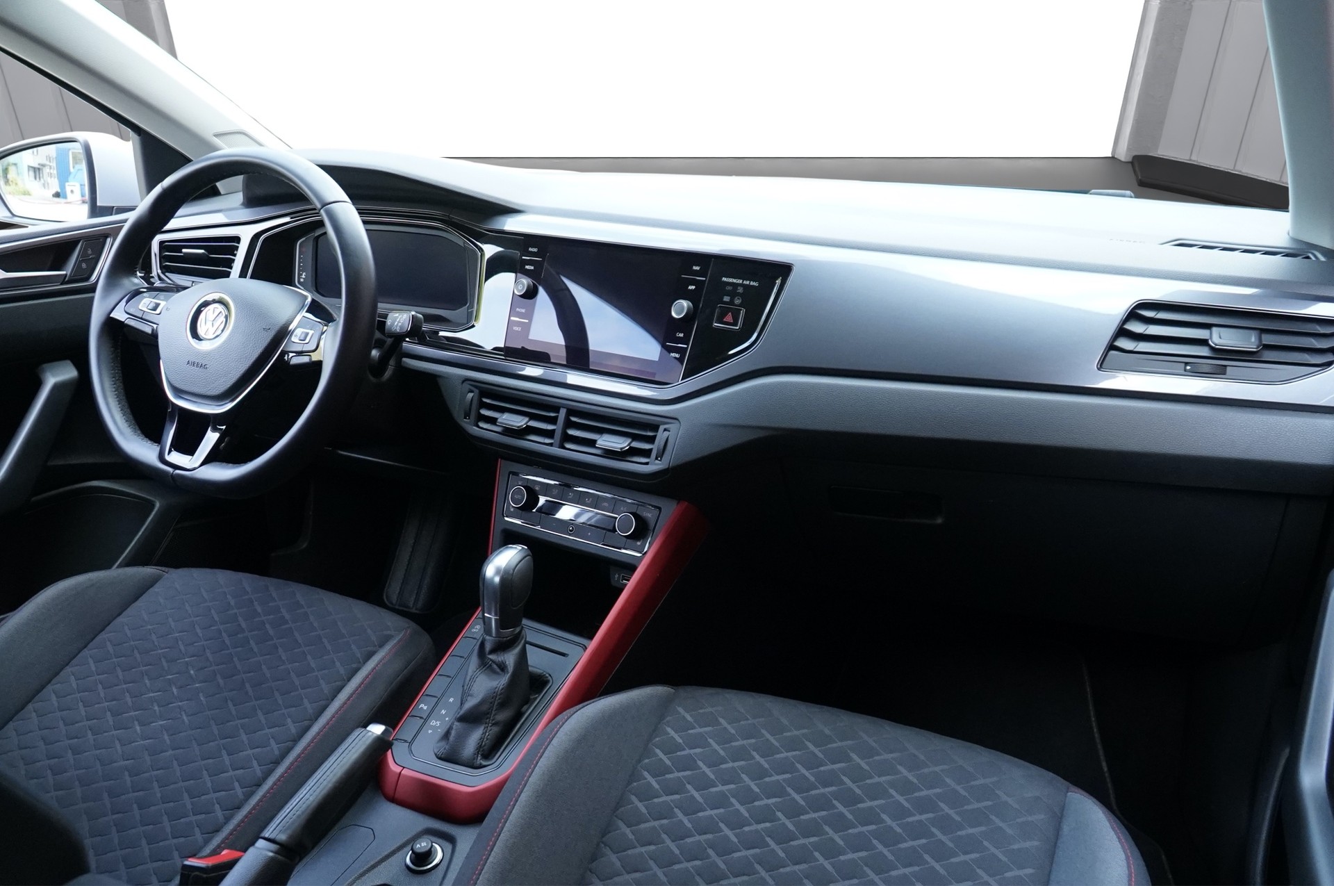 VW Polo 1.0 TSI BMT Comfortline Join DSG-image-12