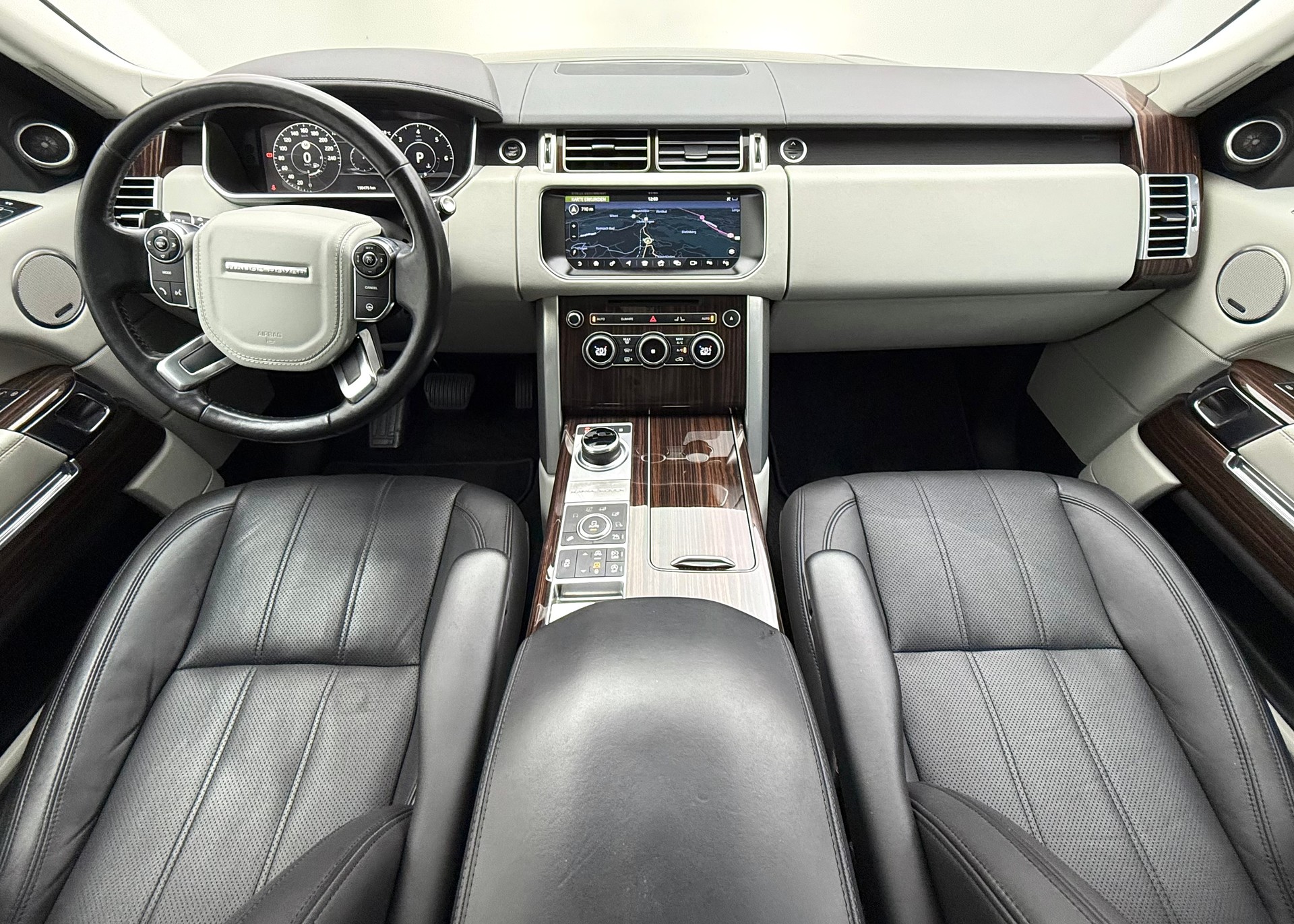 LAND ROVER Range Rover 4.4 SDV8 Vogue Automatic-image-7
