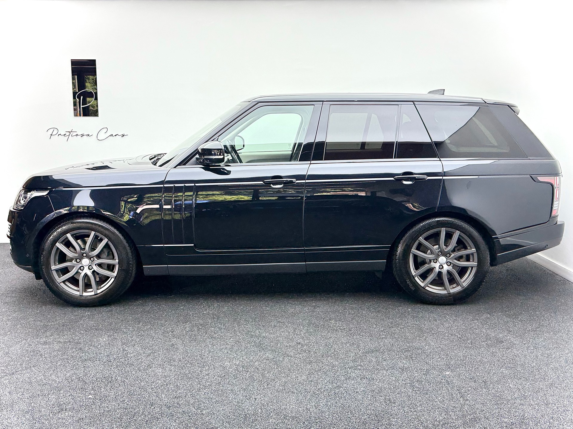 LAND ROVER Range Rover 4.4 SDV8 Vogue Automatic-image-3