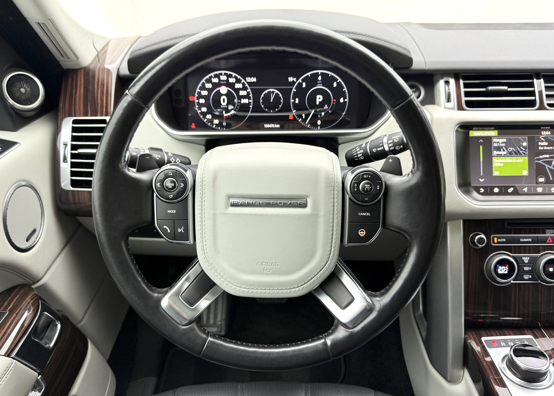 LAND ROVER Range Rover 4.4 SDV8 Vogue Automatic-image-8