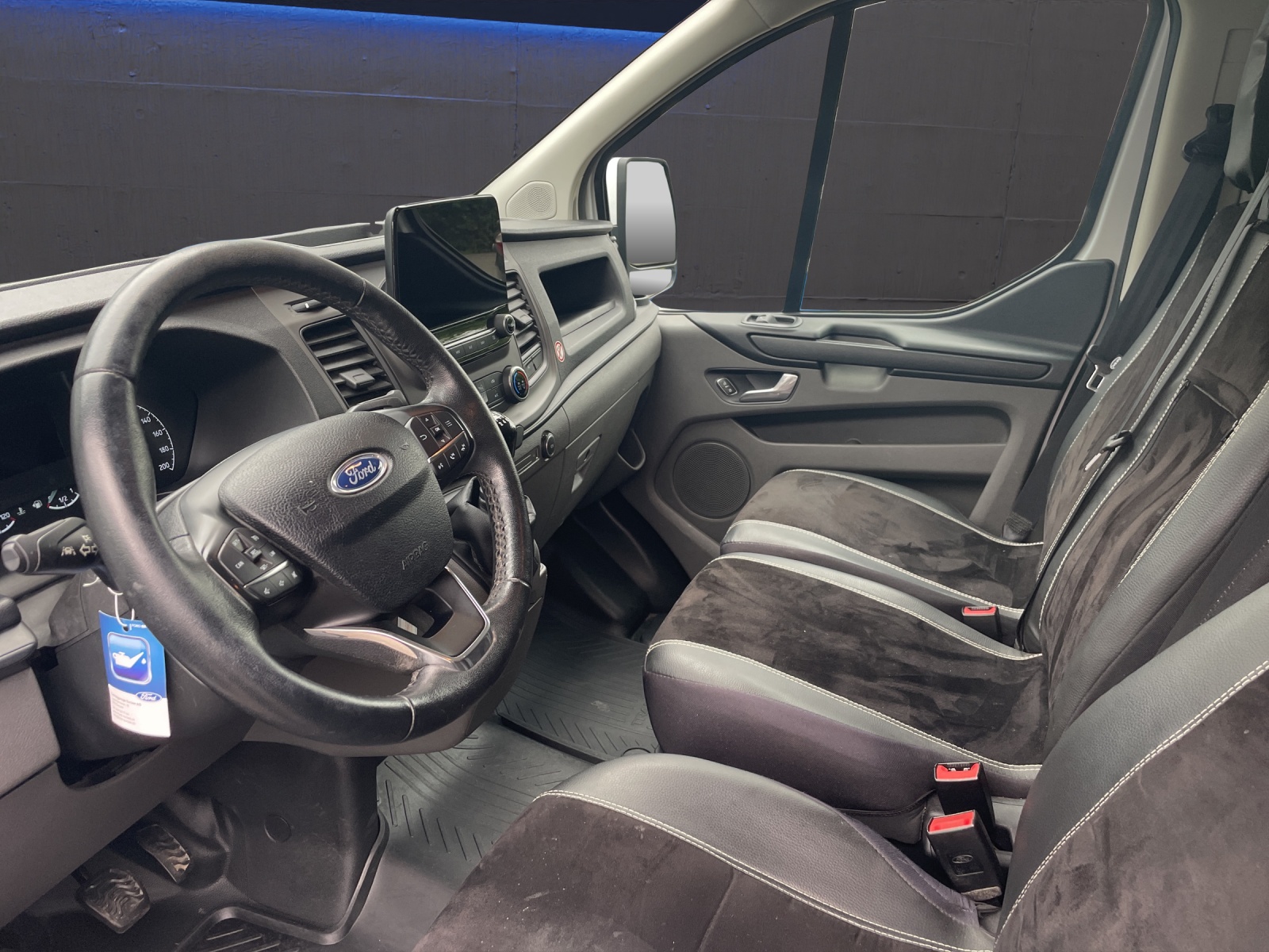 FORD Transit Custom Van 300 L1 2.0 TDCi 105 PS Trend-image-6