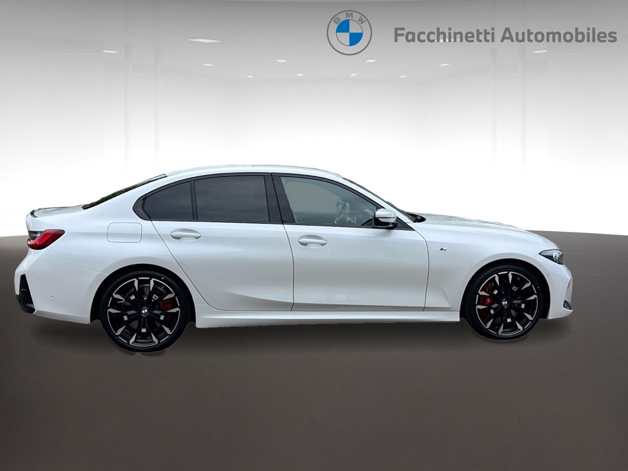 BMW 320d xDrive 48V Steptronic M Sport Pro-image-5