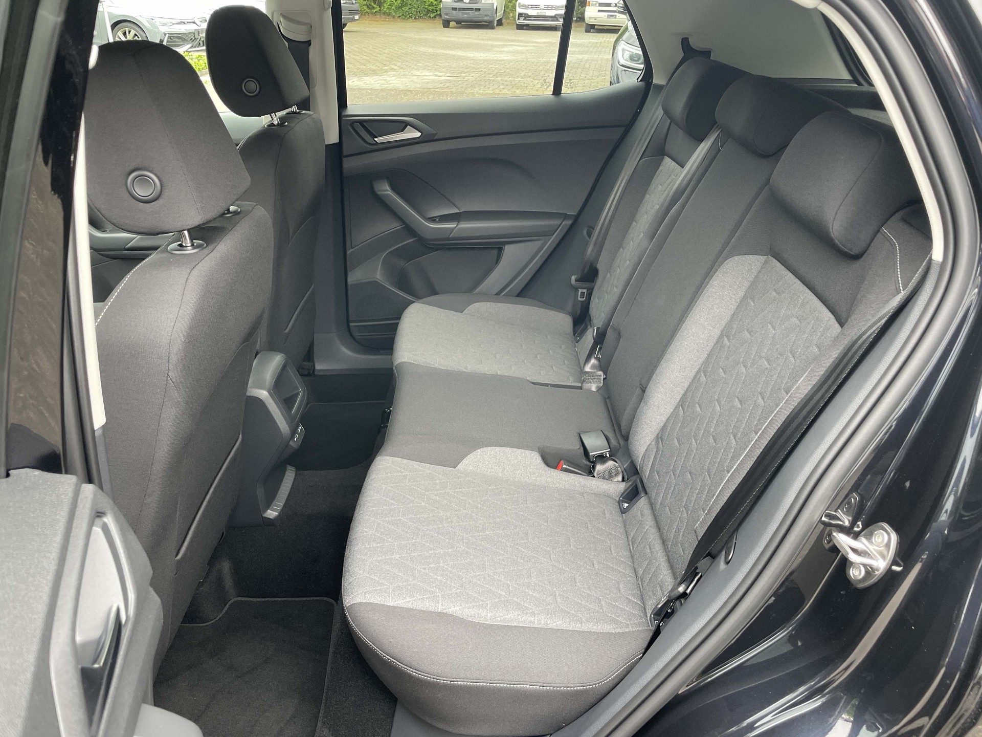 VW T-Cross 1.0 TSI UNITED DSG-image-9