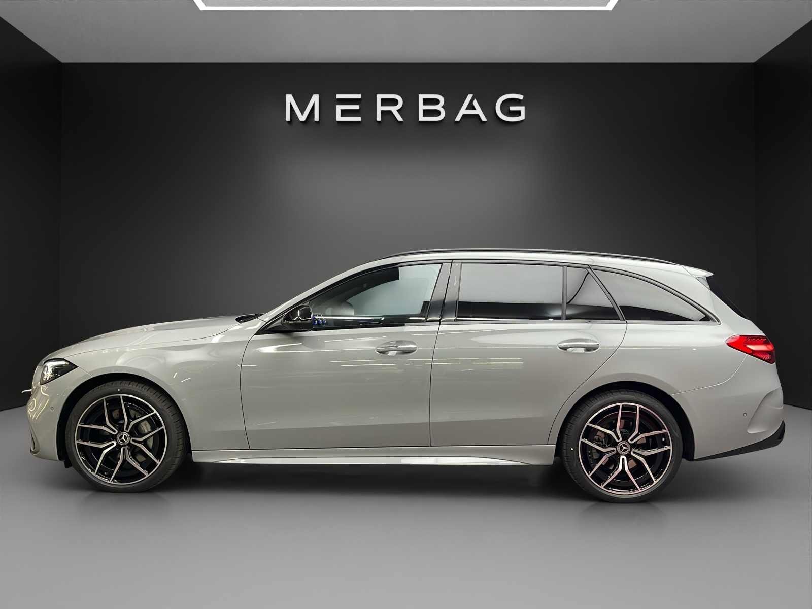MERCEDES-BENZ C 220 d 4MATIC T-Modell Swiss Star-image-2