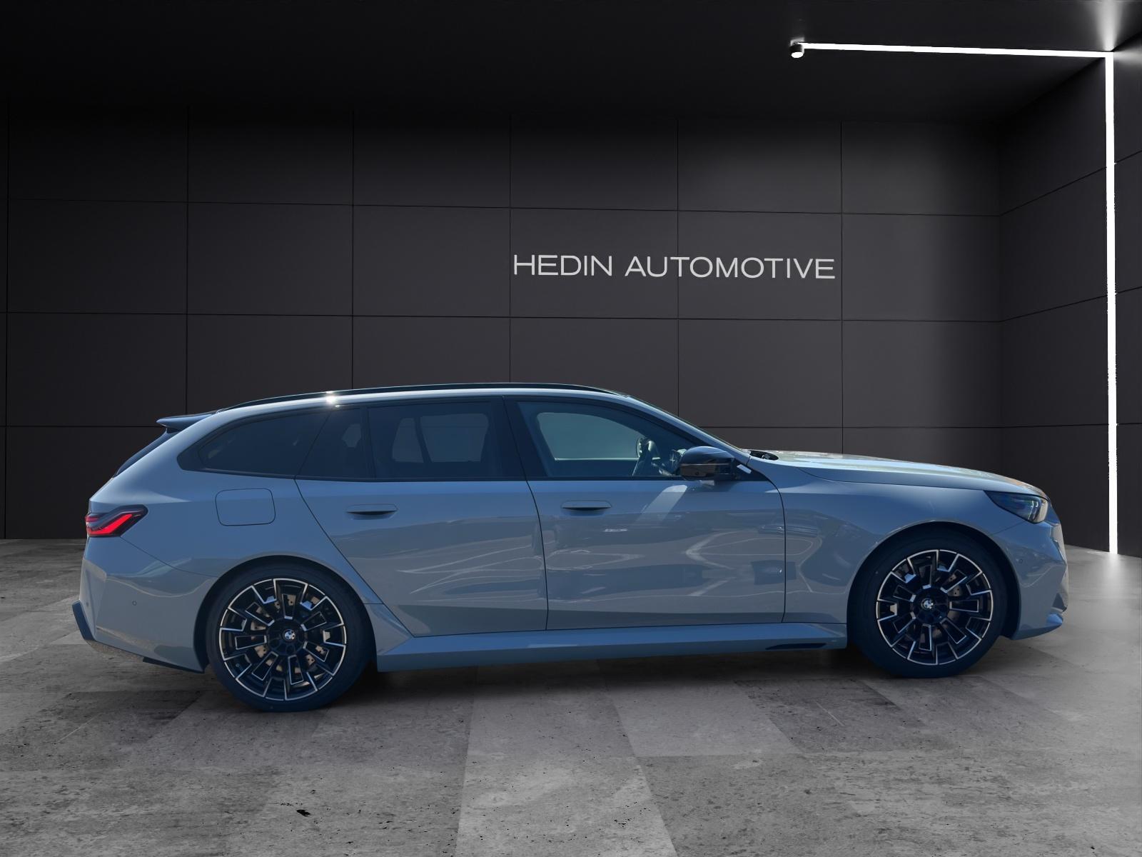 BMW M5 xDrive Touring-image-4