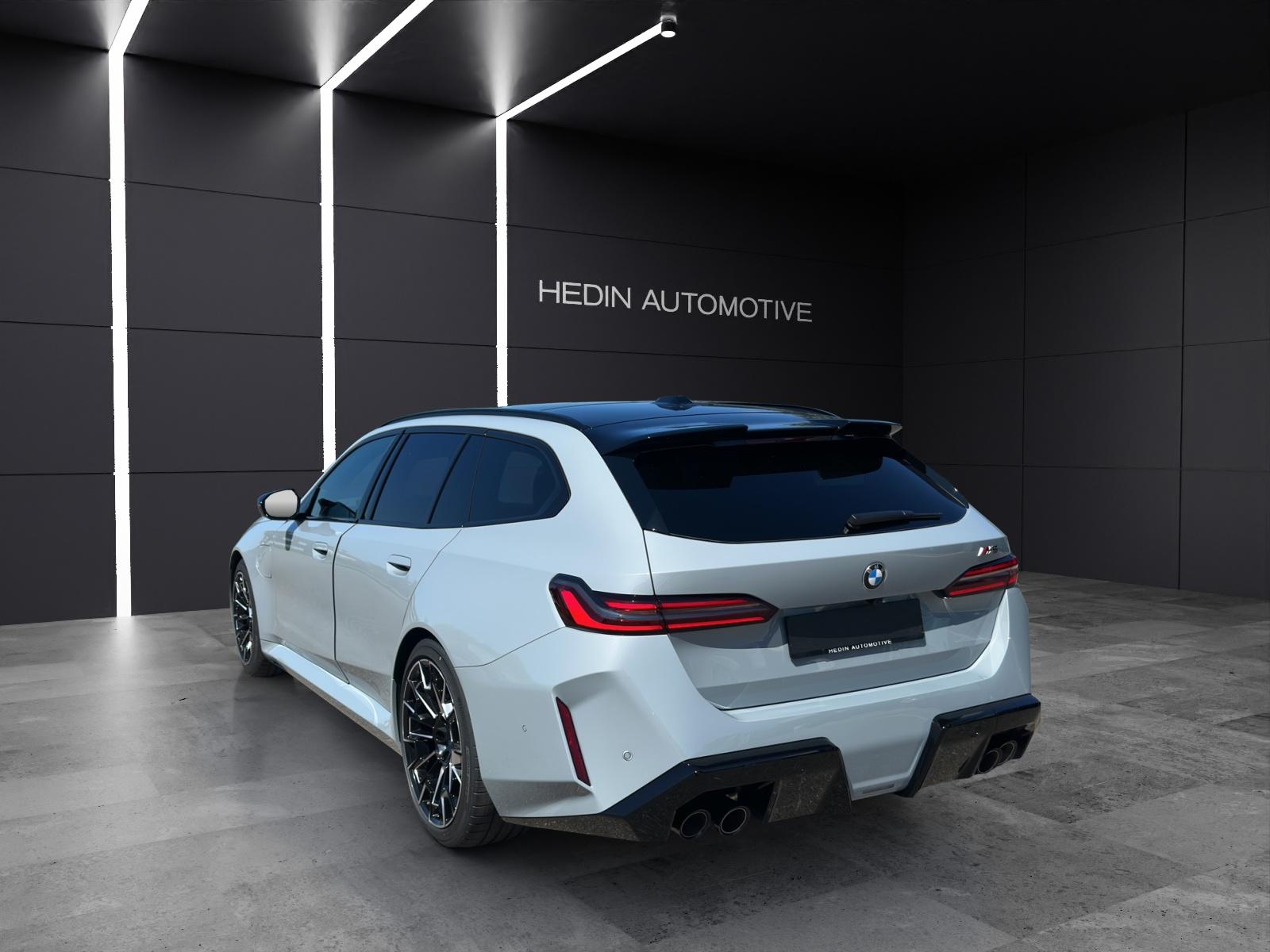 BMW M5 xDrive Touring-image-14