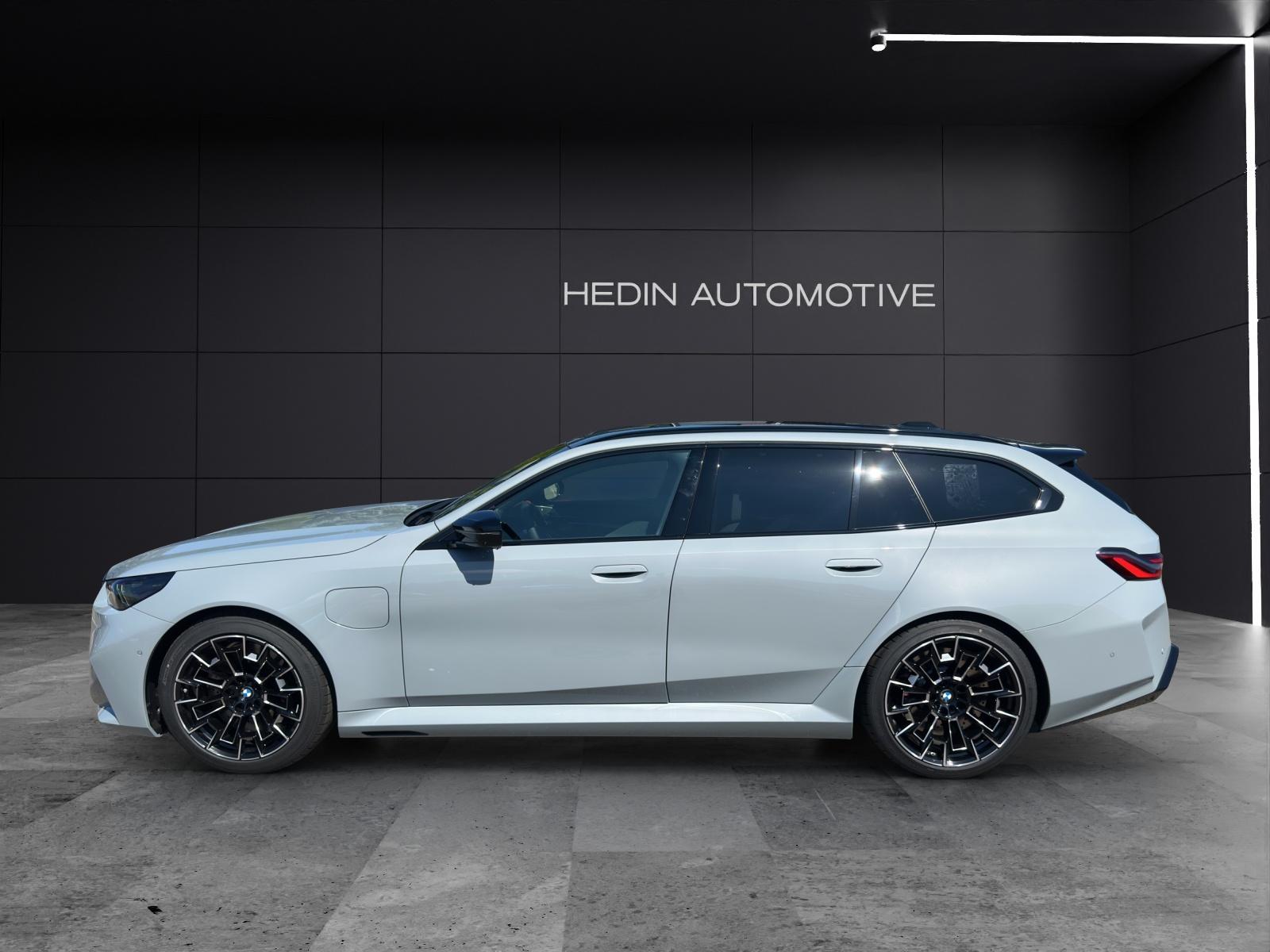 BMW M5 xDrive Touring-image-2