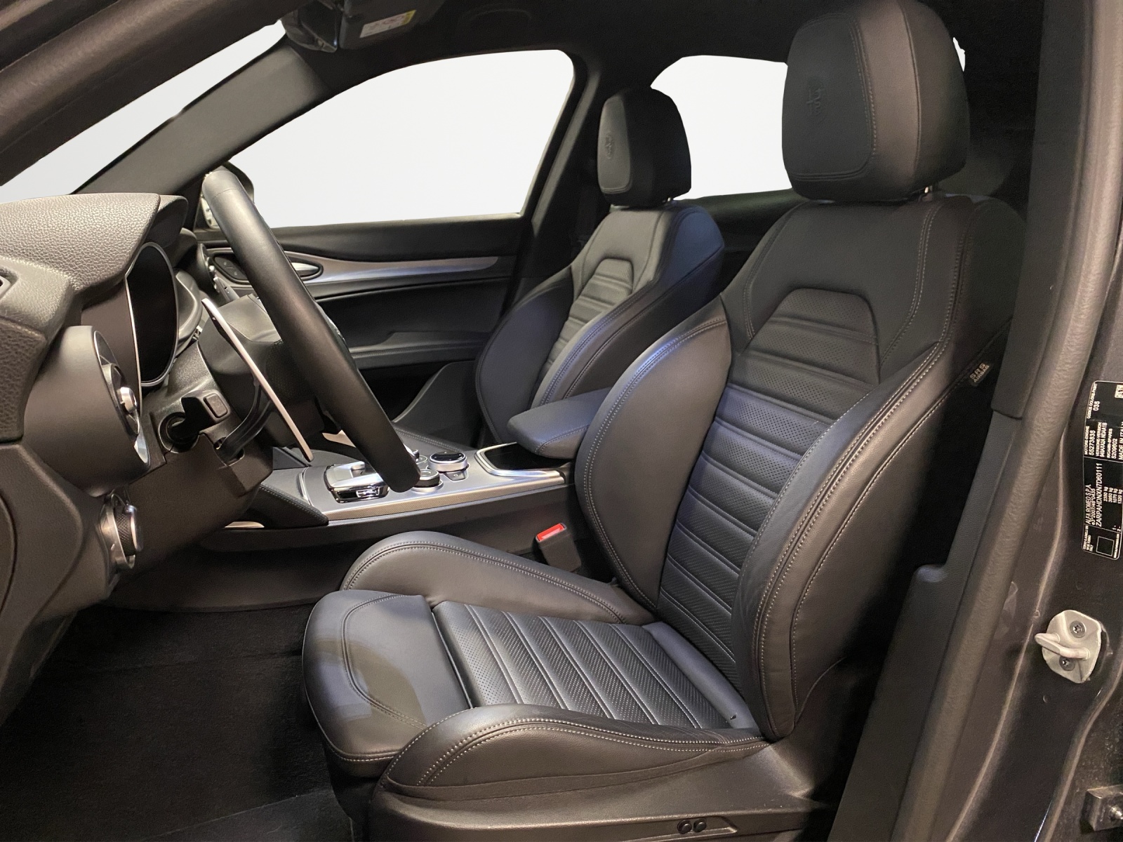 ALFA ROMEO STELVIO 2.0 Q4 280 Veloce-image-8