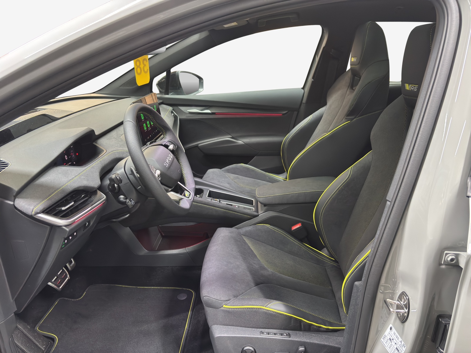 SKODA Enyaq 4x4 RS-image-8