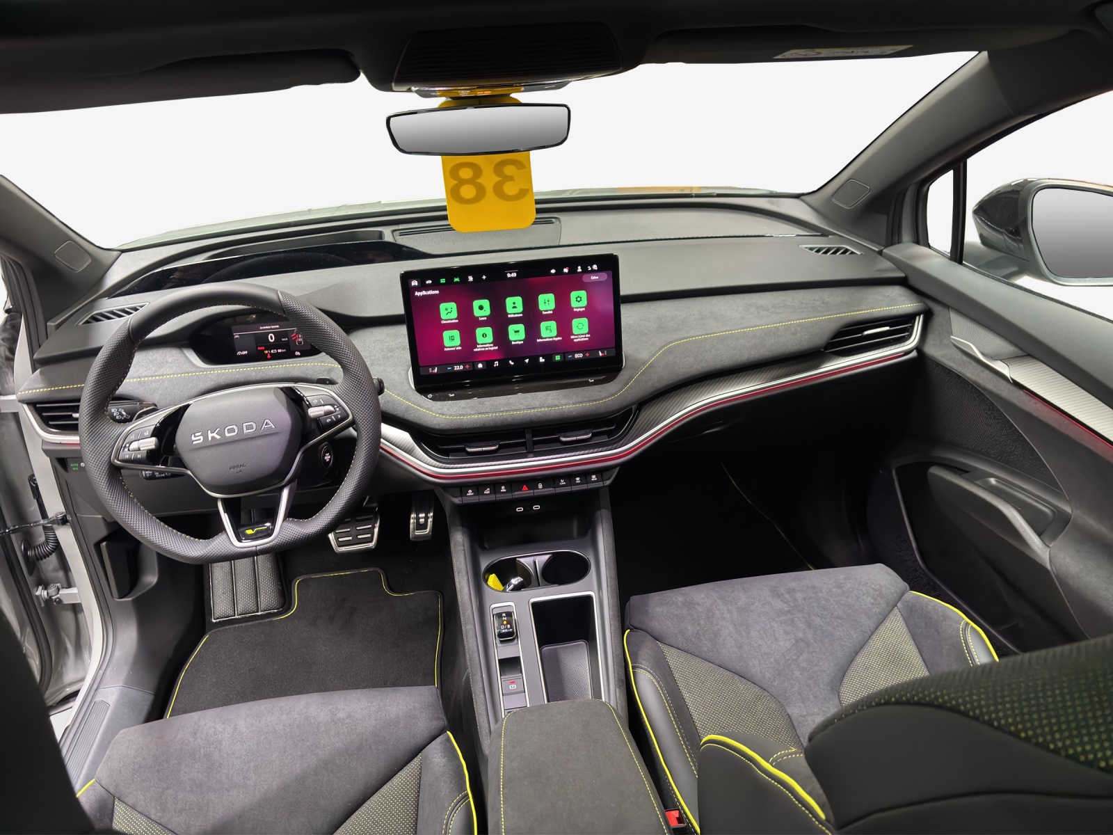 SKODA Enyaq 4x4 RS-image-9
