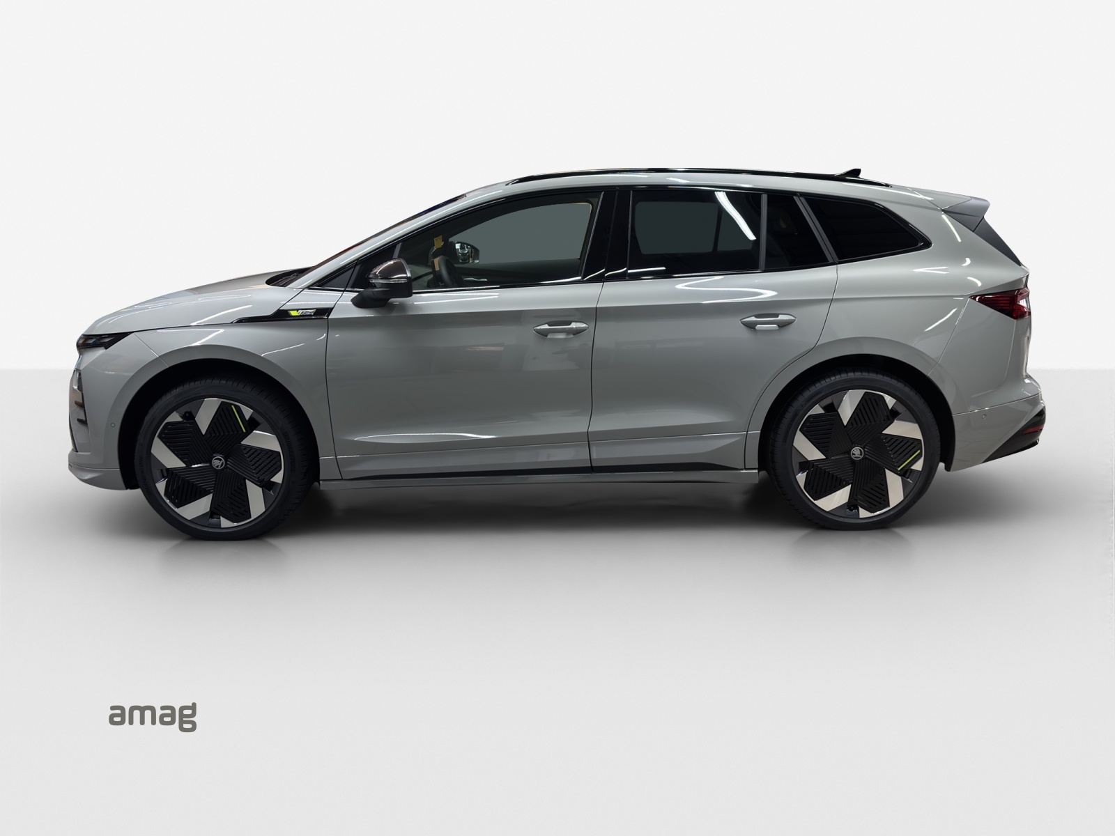 SKODA Enyaq 4x4 RS-image-2
