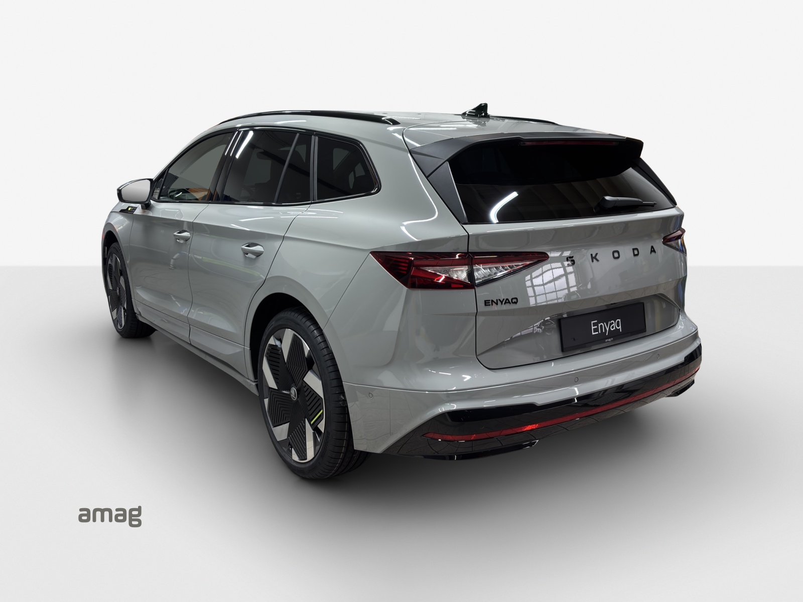 SKODA Enyaq 4x4 RS-image-3