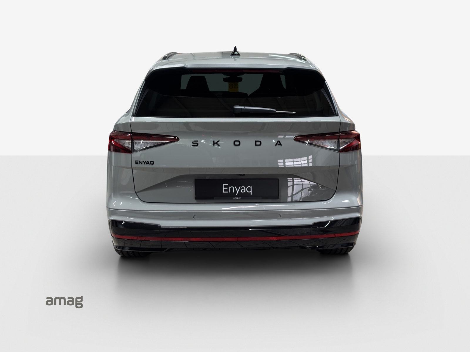 SKODA Enyaq 4x4 RS-image-4