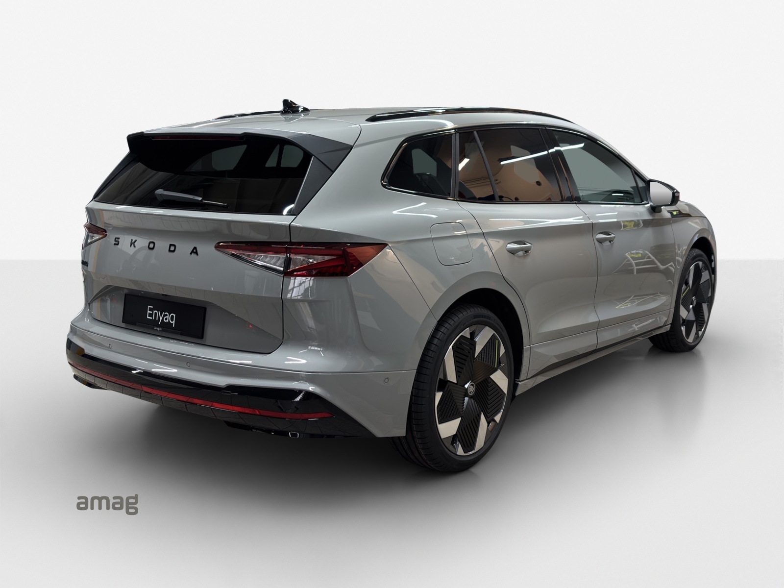 SKODA Enyaq 4x4 RS-image-5