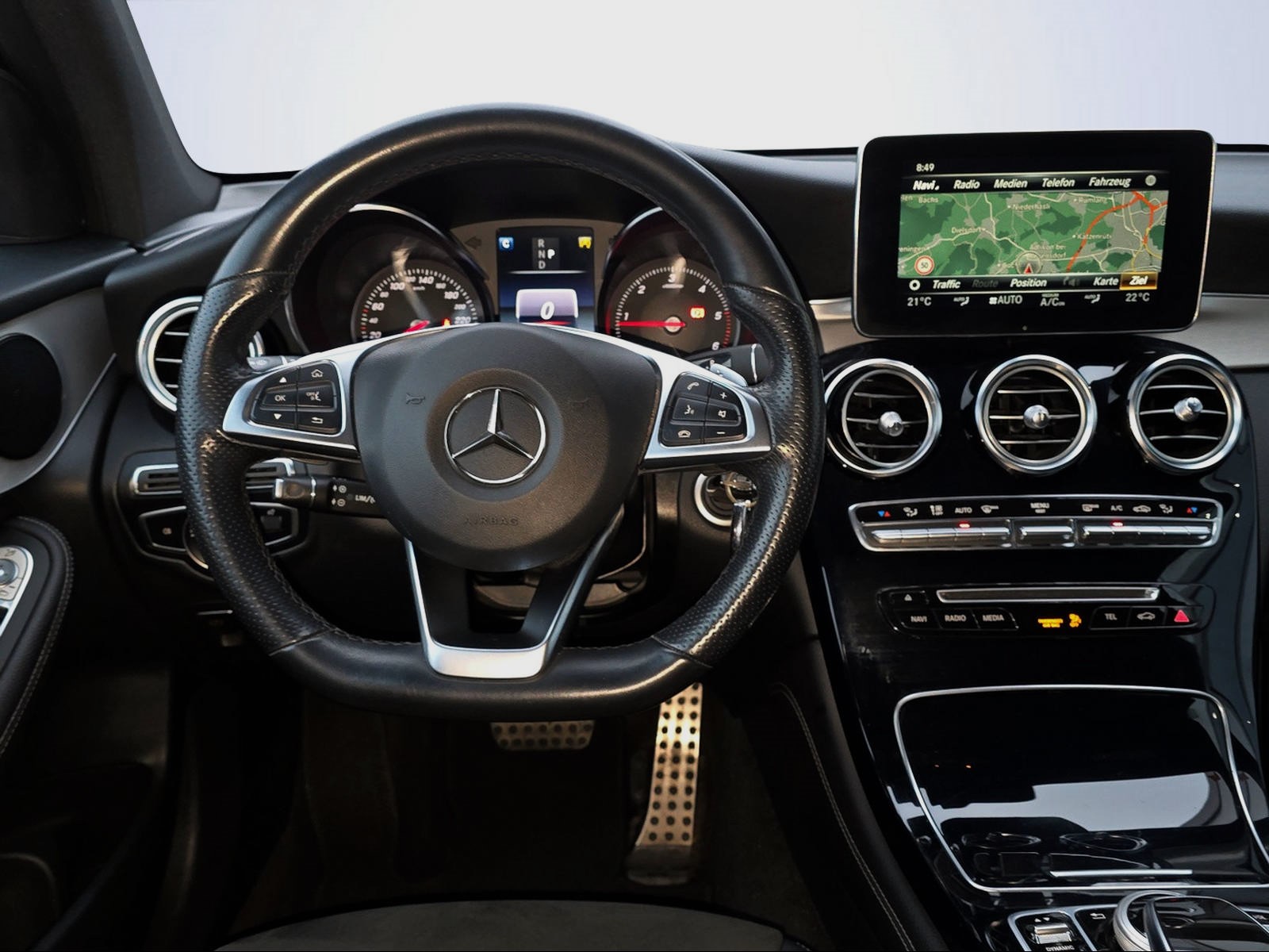 MERCEDES-BENZ GLC 220 d AMG Line 4Matic 9G-Tronic-image-10