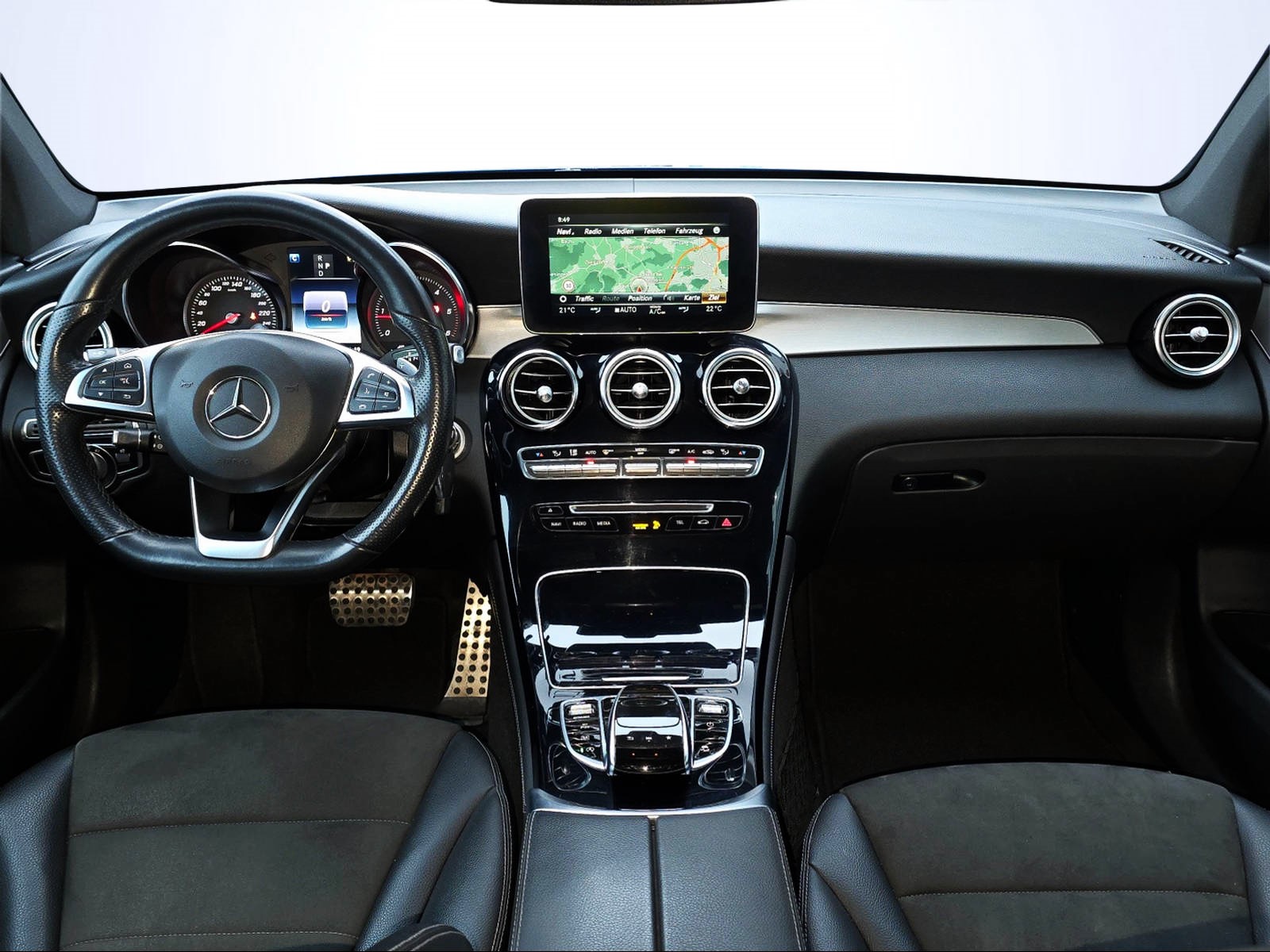 MERCEDES-BENZ GLC 220 d AMG Line 4Matic 9G-Tronic-image-9