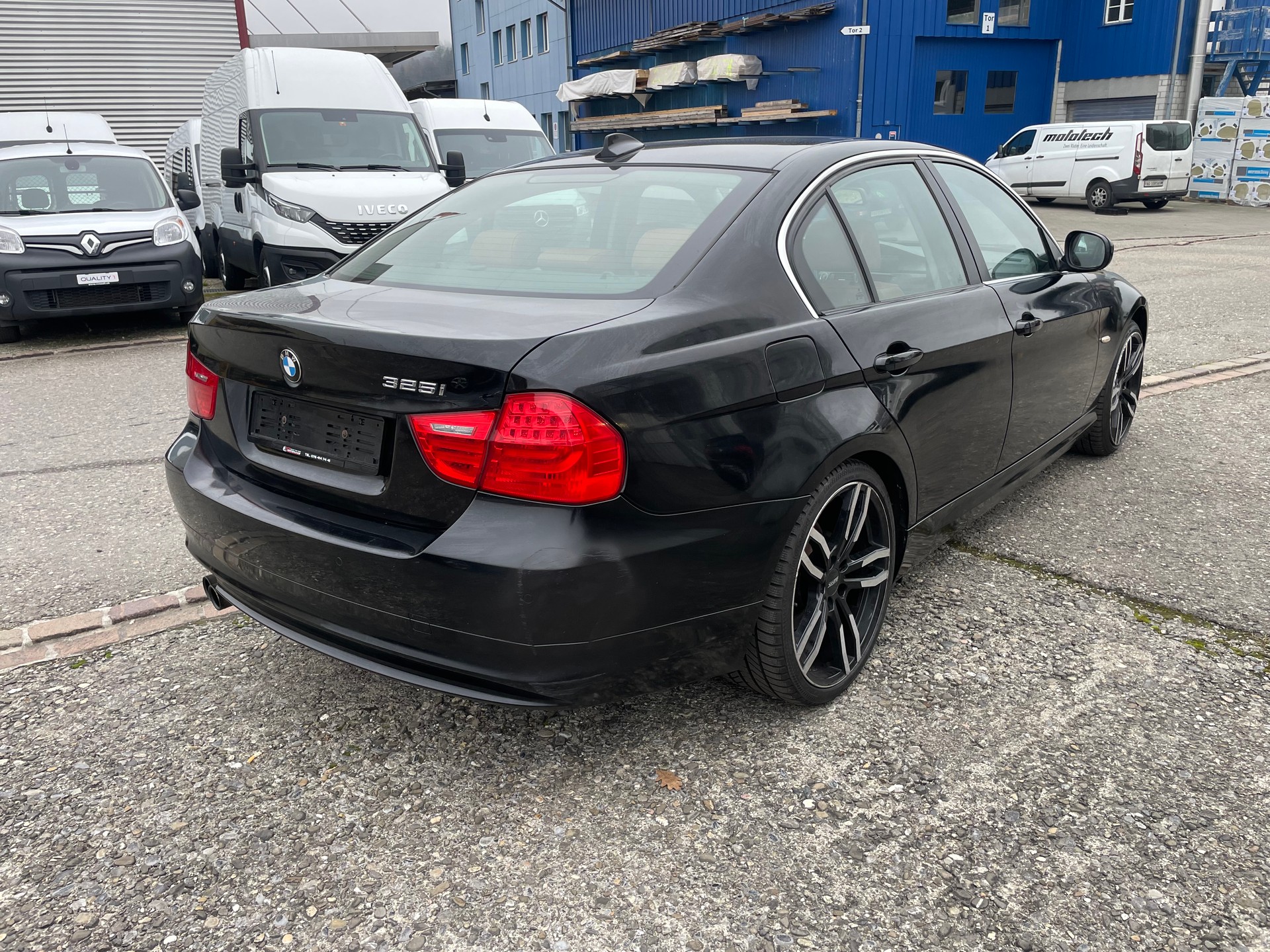 BMW 325i Steptronic-image-6